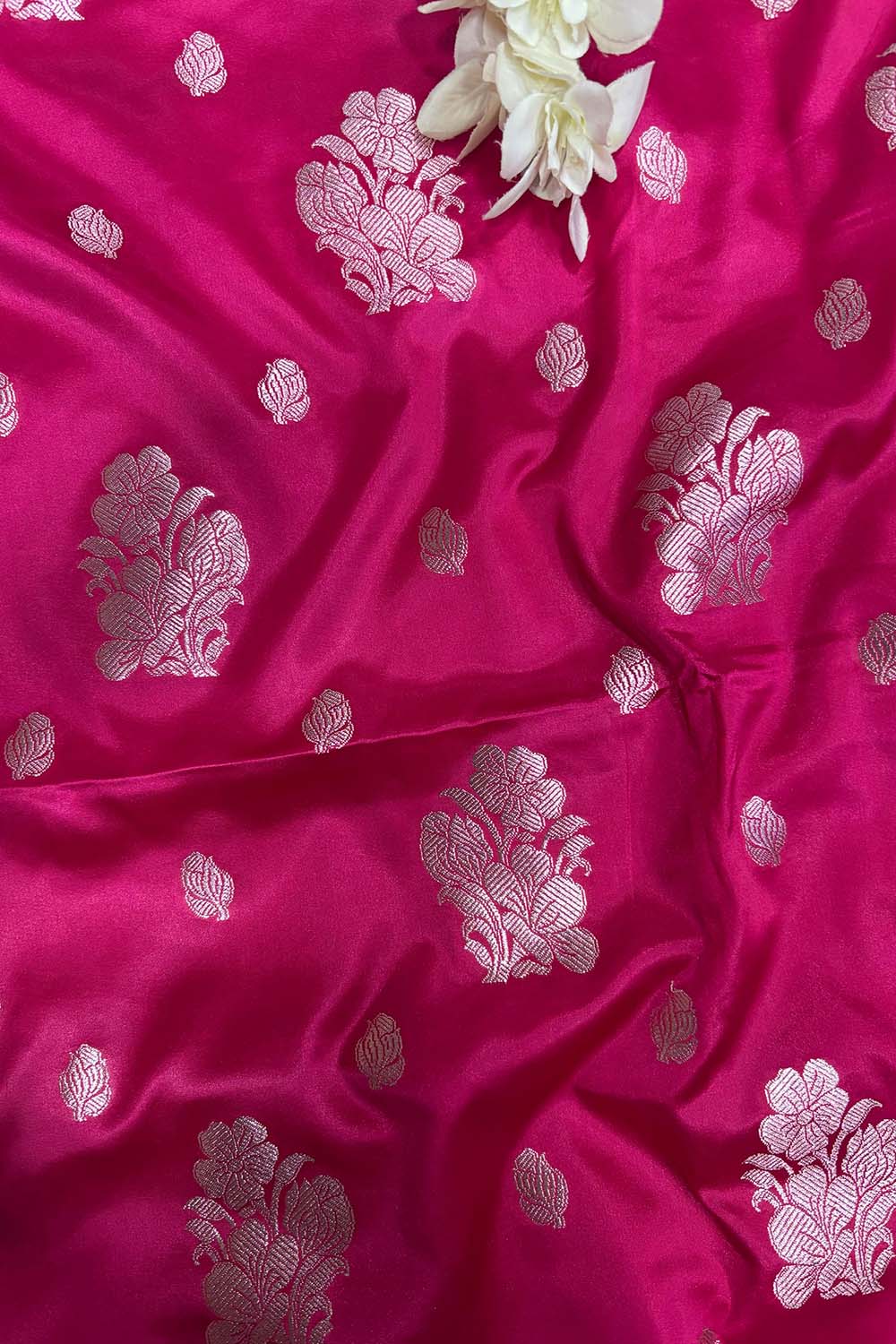 Pink Banarasi Mashru Silk Flower Design Fabric ( 1 Mtr ) - Luxurion World