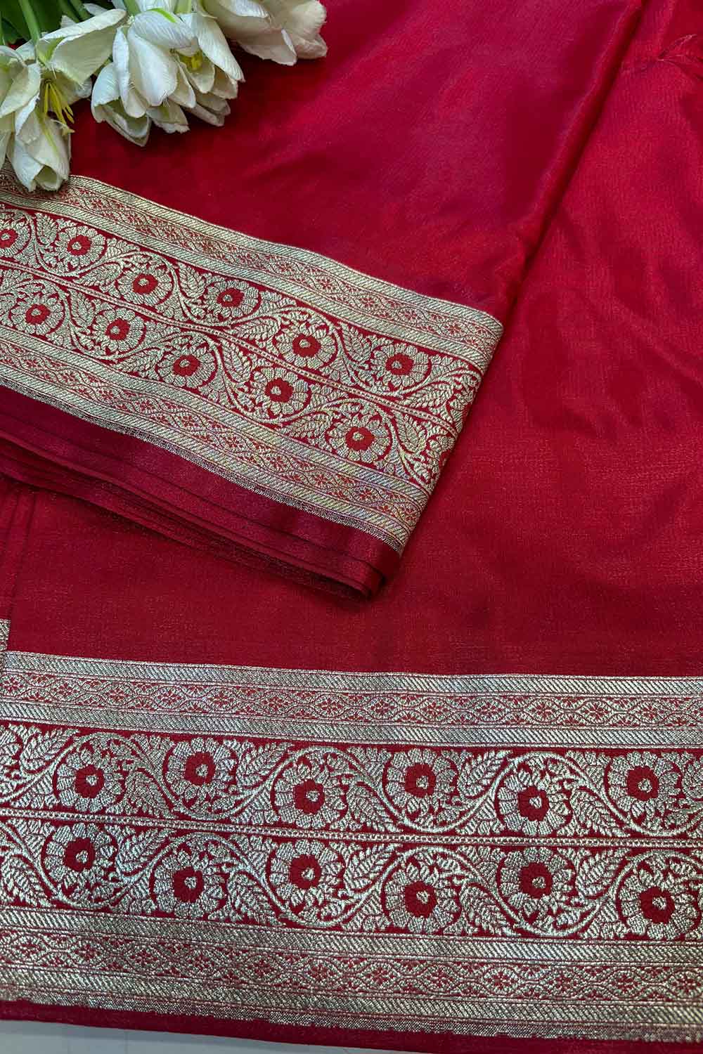 Red Banarasi Mashru Silk Flower Design Fabric ( 1 Mtr ) - Luxurion World