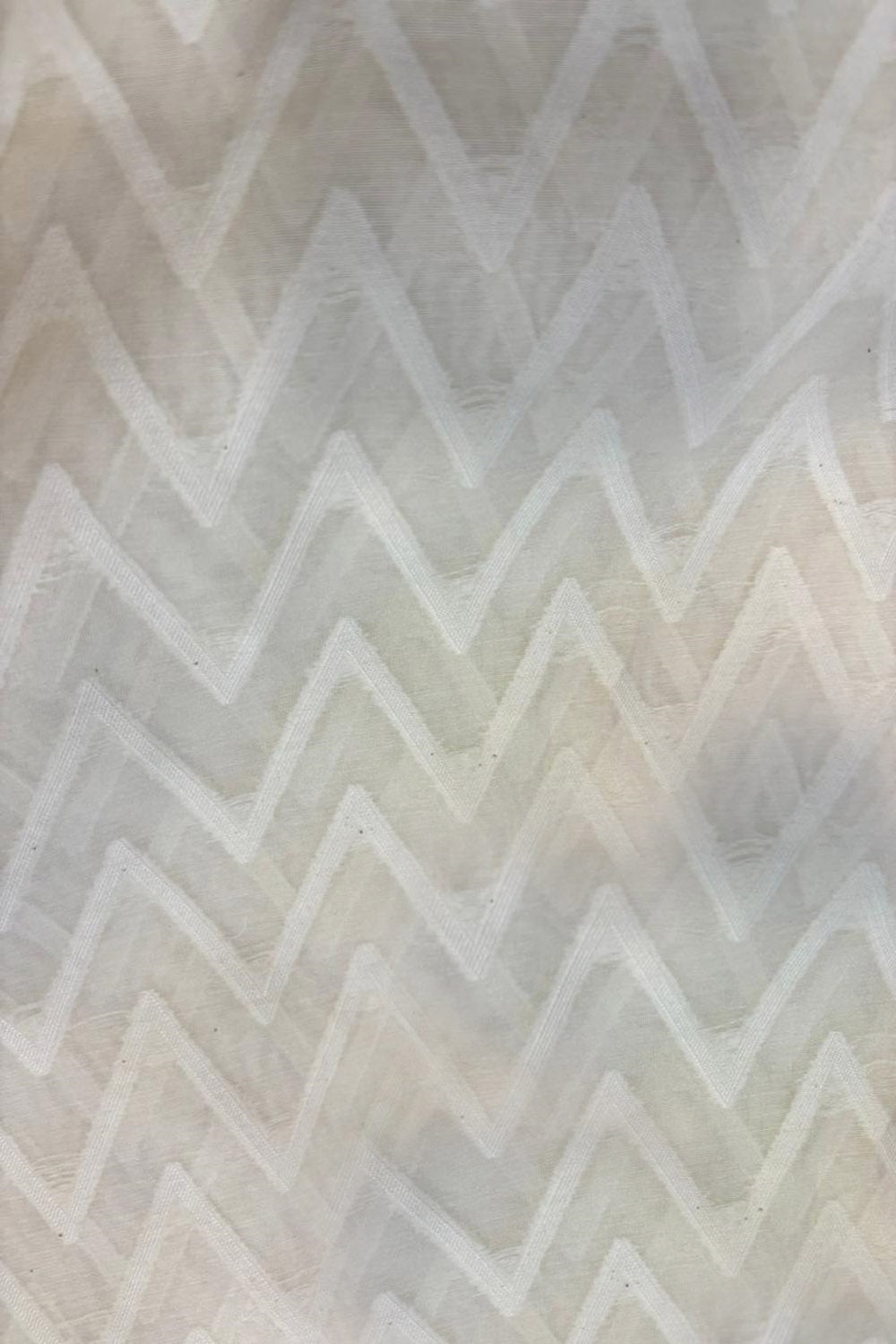 Dyeable Pure Cotton Handloom Banarasi Zig Zag Design Fabric ( 1 Mtr ) - Luxurion World