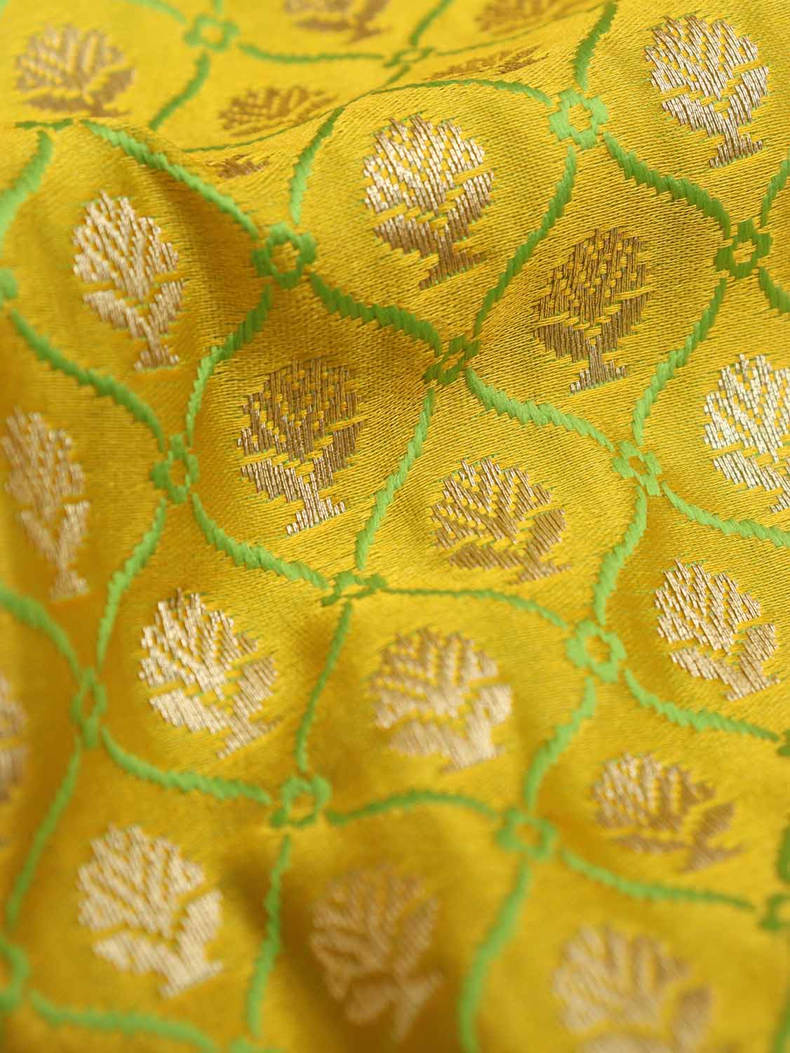 Green Banarasi Silk Fabric ( 1 Mtr ) - Luxurion World