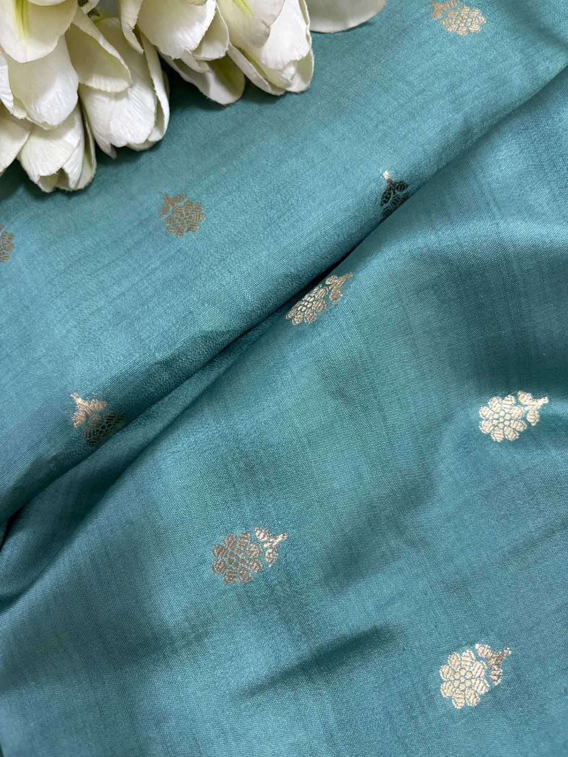 Elegant Green Banarasi Handloom Chiniya Silk Fabric ( 2.5Mtr ) - Luxurion World