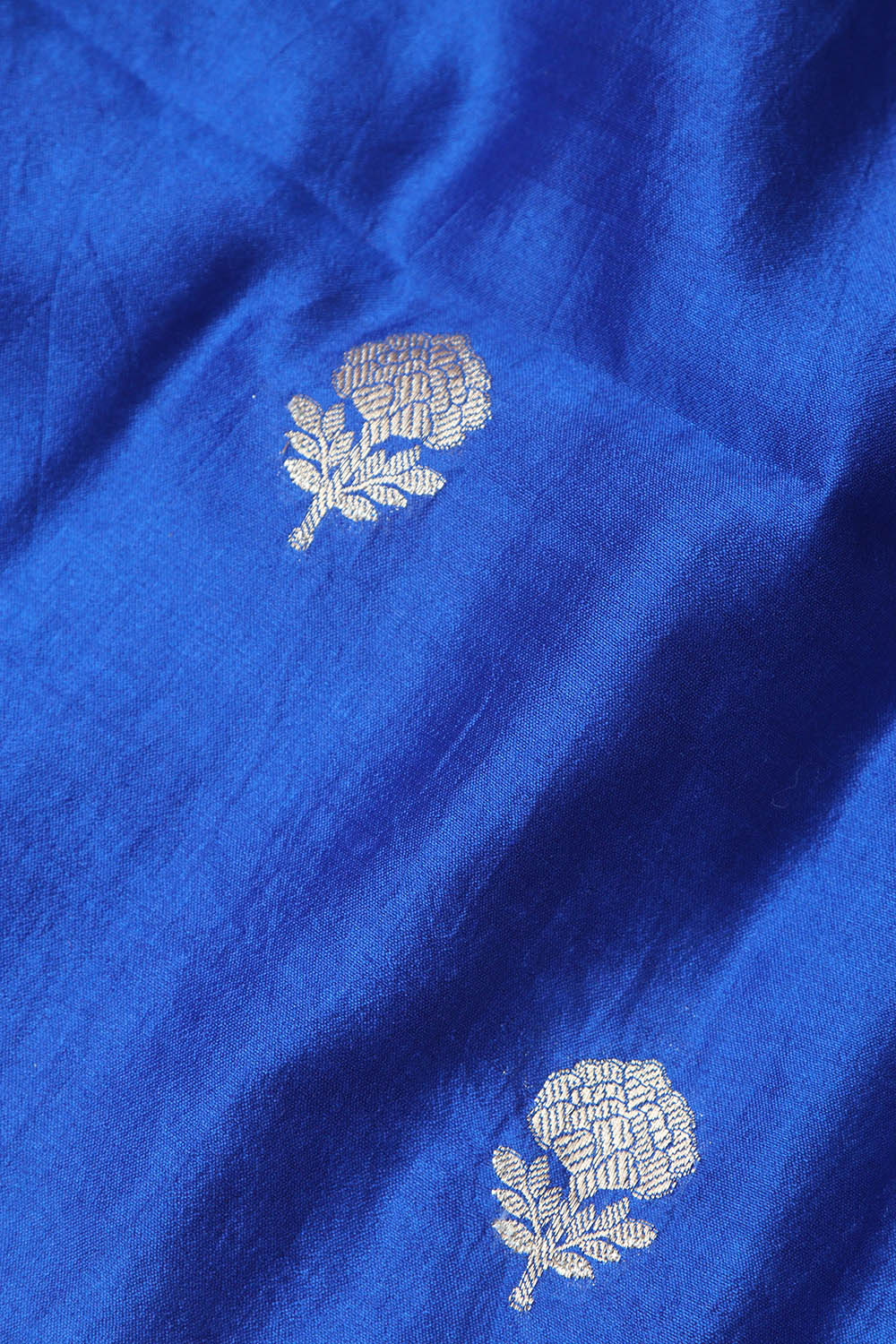 Elegant Blue Banarasi Handloom Chiniya Silk Fabric ( 2.5 Mtr ) - Luxurion World