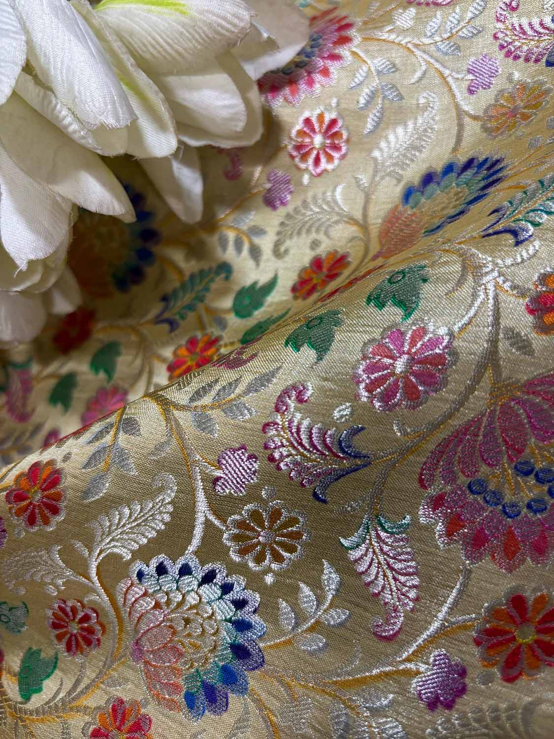 Multicolor Banarasi Handloom Pure Silk Fabric (1 Mtr ) - Luxurion World