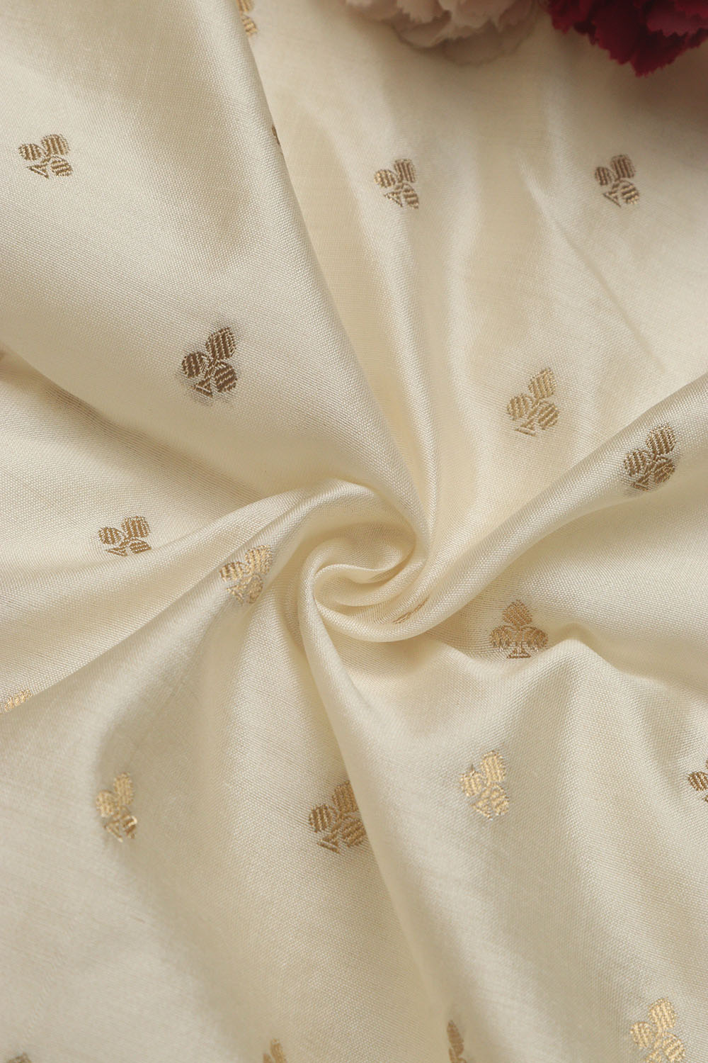 Dyeable Banarasi Handloom Chiniya Silk Fabric ( 3 Mtr ) - Luxurion World