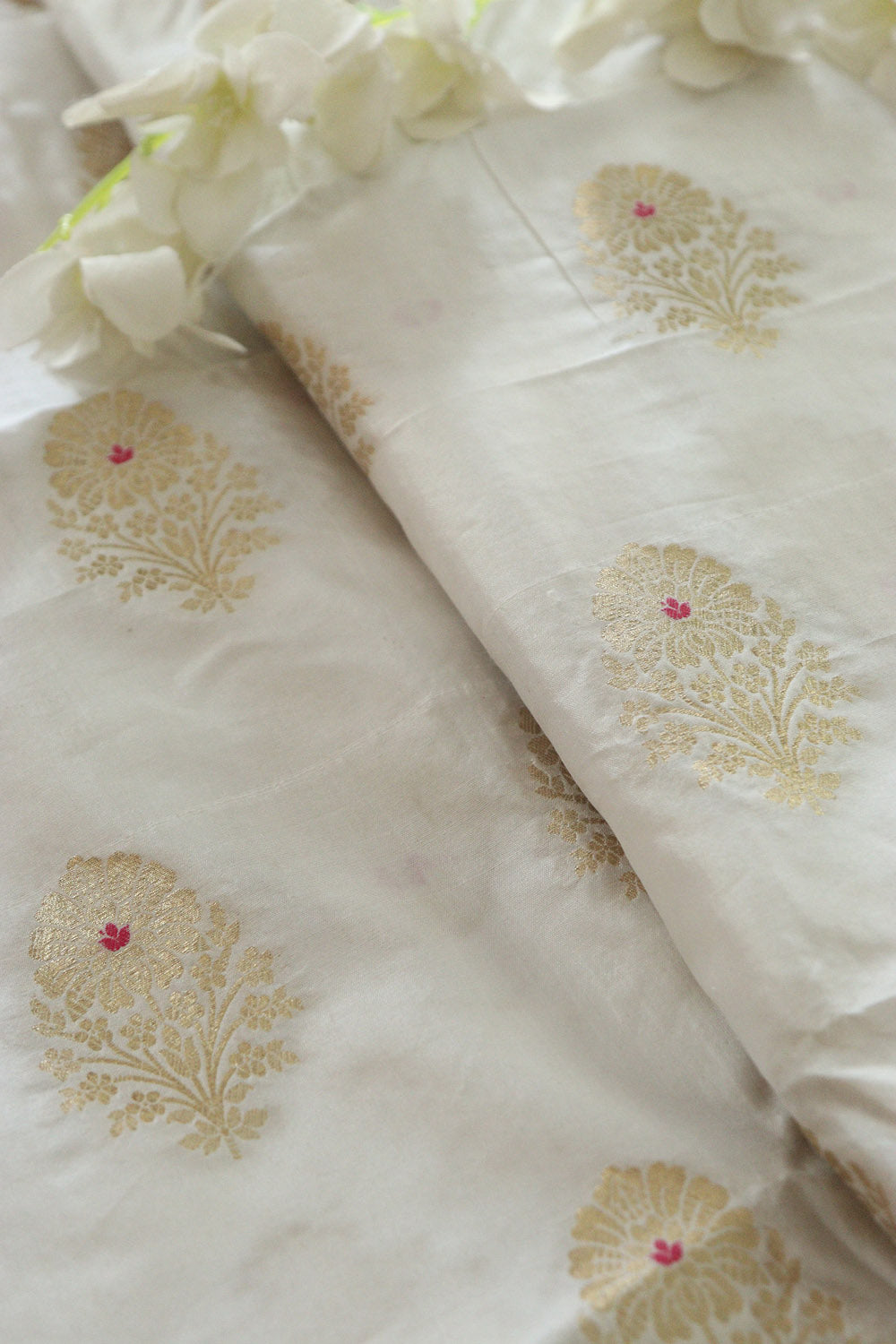 Dyeable Banarasi Handloom Pure Katan Silk Fabric ( 1 Mtr ) - Luxurion World