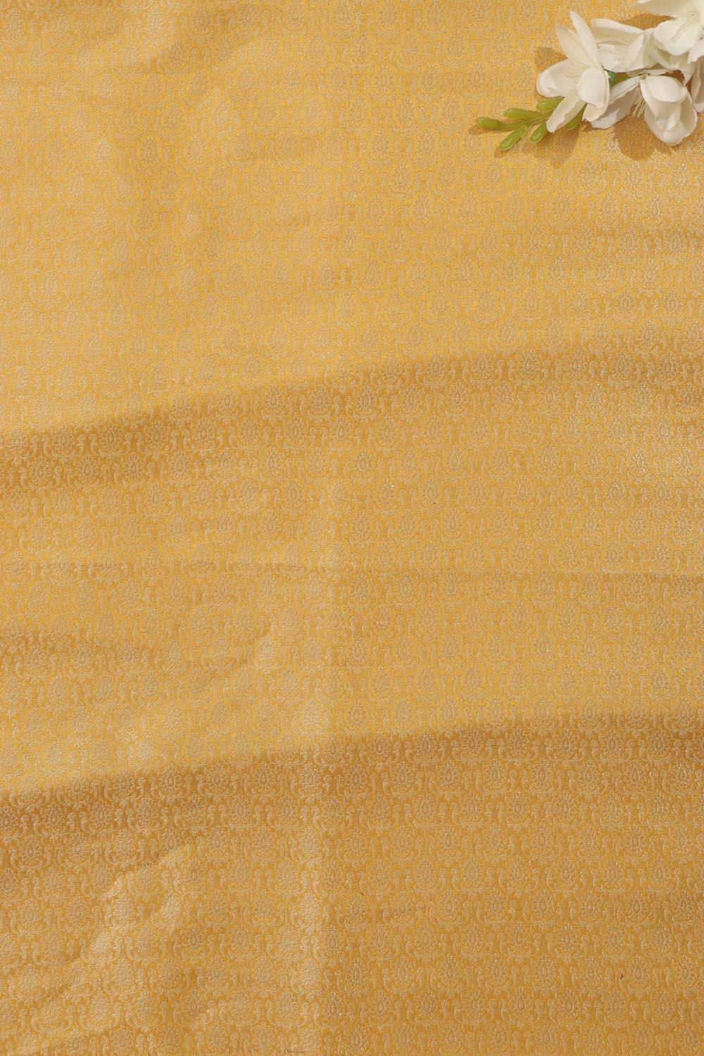 Golden Banarasi Brocade Silk Fabric ( 1 Mtr ) - Luxurion World