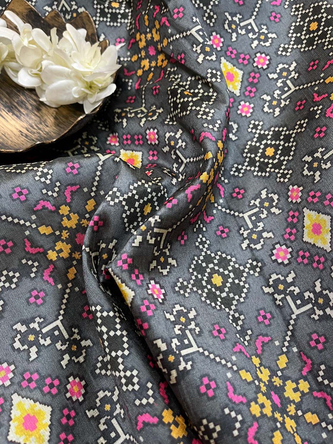 Grey Digital Printed Patola Design Tussar Silk Fabric ( 1 Mtr ) - Luxurion World