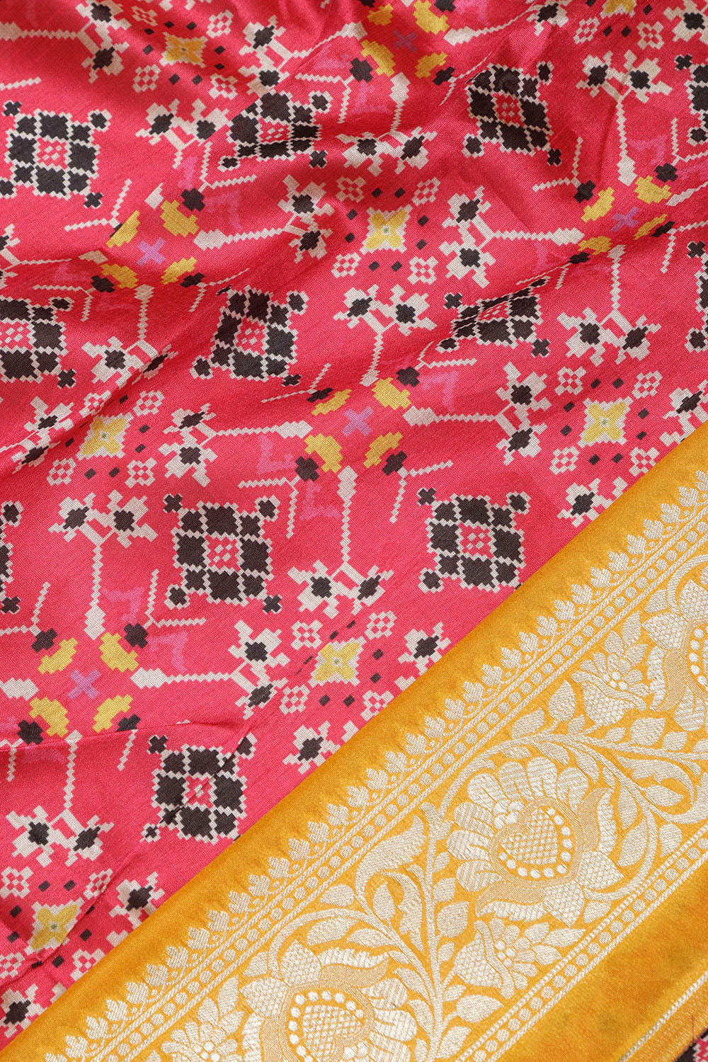 Pink Digital Printed Patola Design Tussar Silk Fabric With Banarasi Border ( 1 Mtr ) - Luxurion World