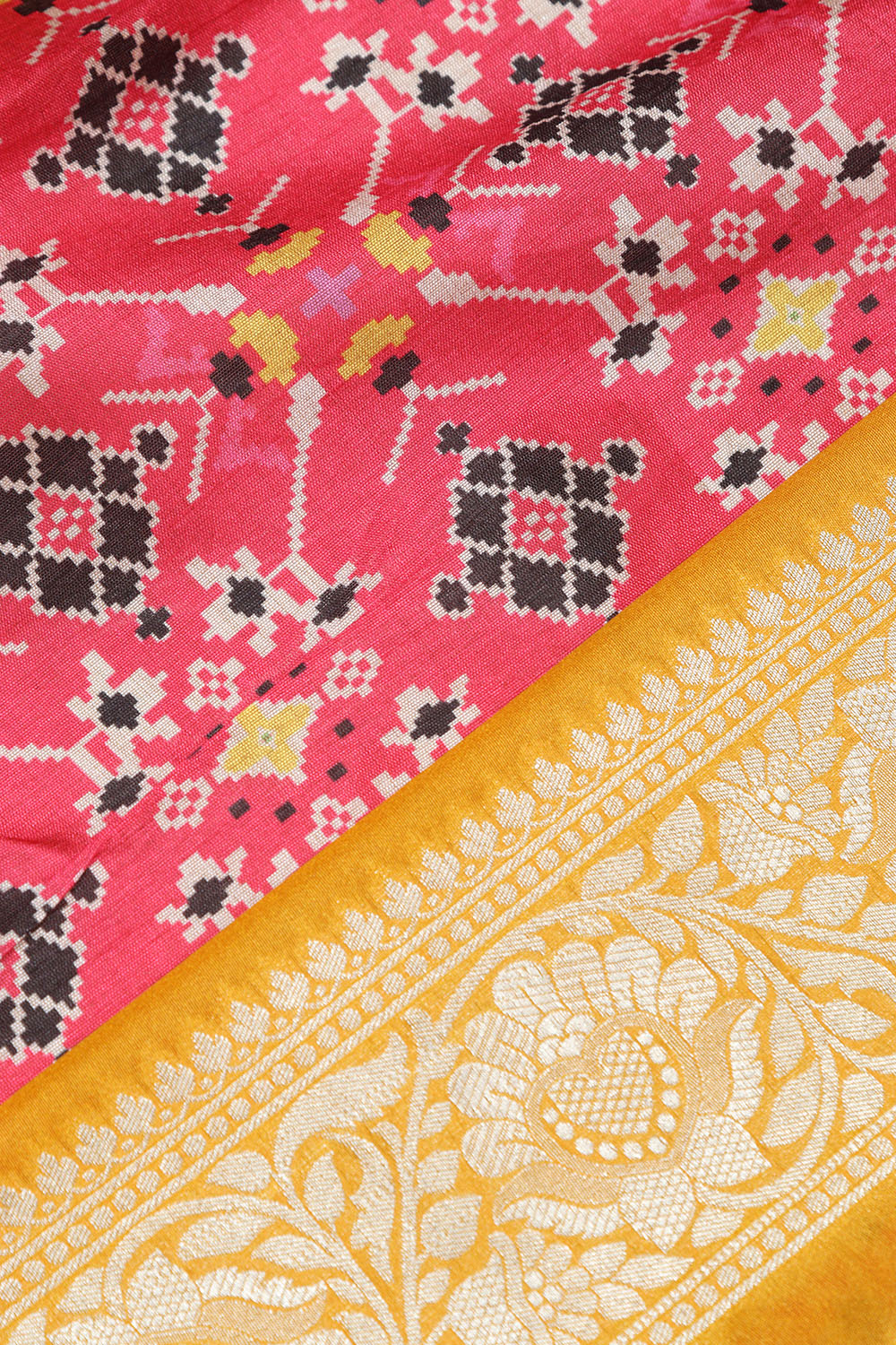 Pink Digital Printed Patola Design Tussar Silk Fabric With Banarasi Border ( 1 Mtr ) - Luxurion World