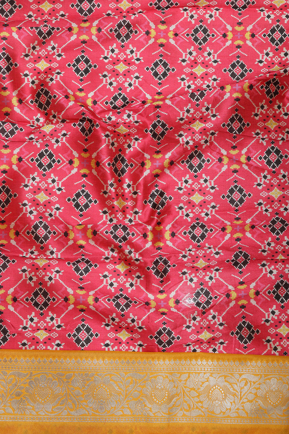 Pink Digital Printed Patola Design Tussar Silk Fabric With Banarasi Border ( 1 Mtr ) - Luxurion World