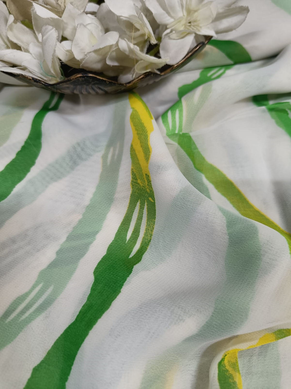 Off White Georgette Fabric with Digital Print ( 1 Mtr ) - Luxurion World