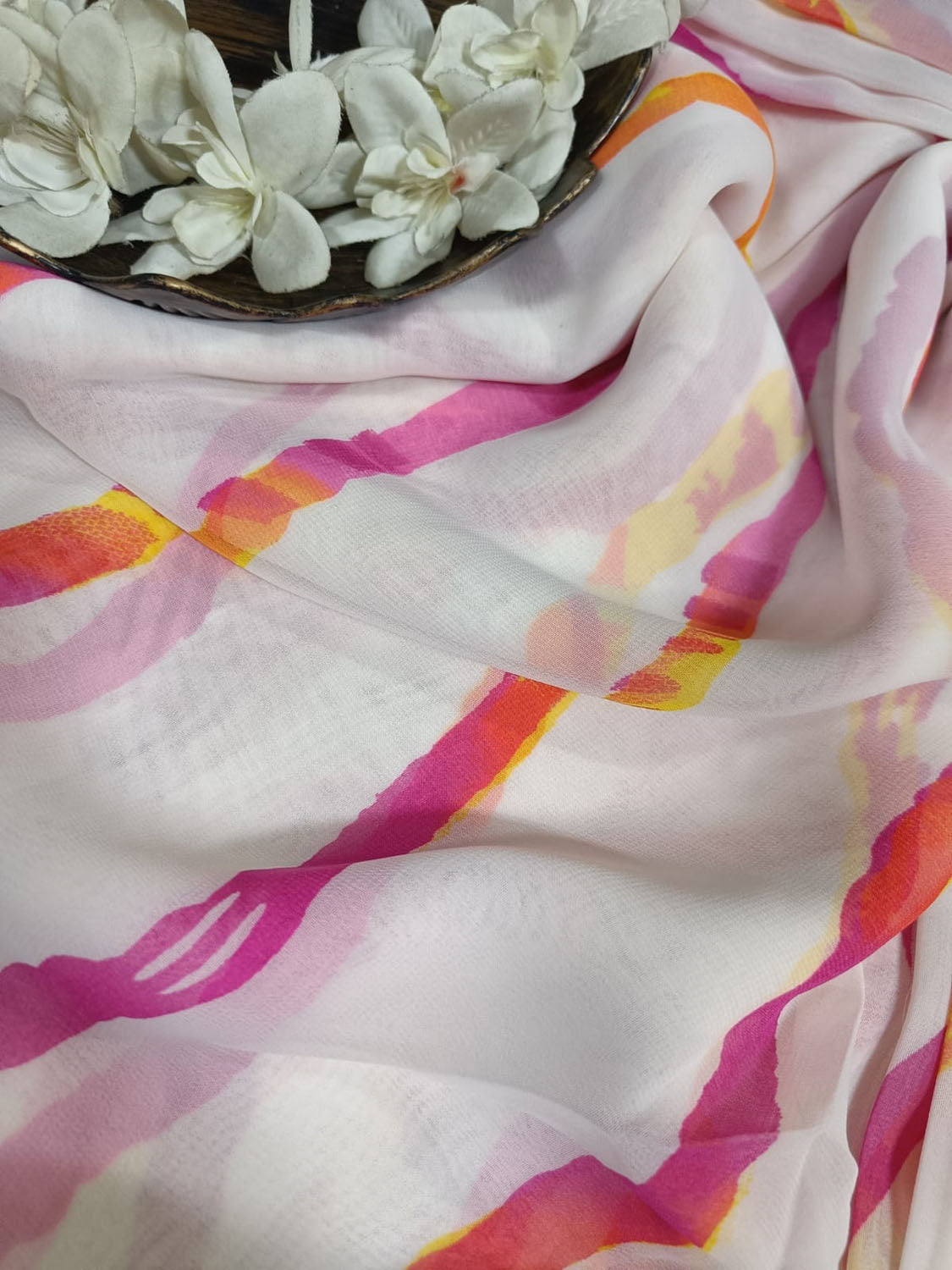 Off White Georgette Fabric with Digital Print ( 1 Mtr ) - Luxurion World