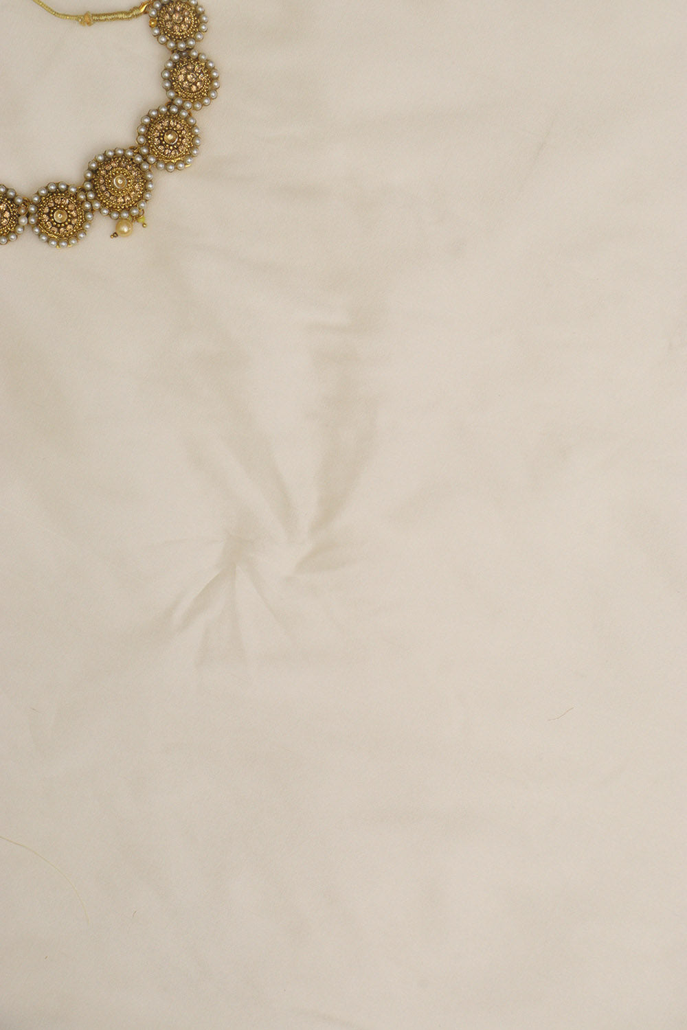 Off White Plain Silk Fabric ( 1 Mtr ) - Luxurion World