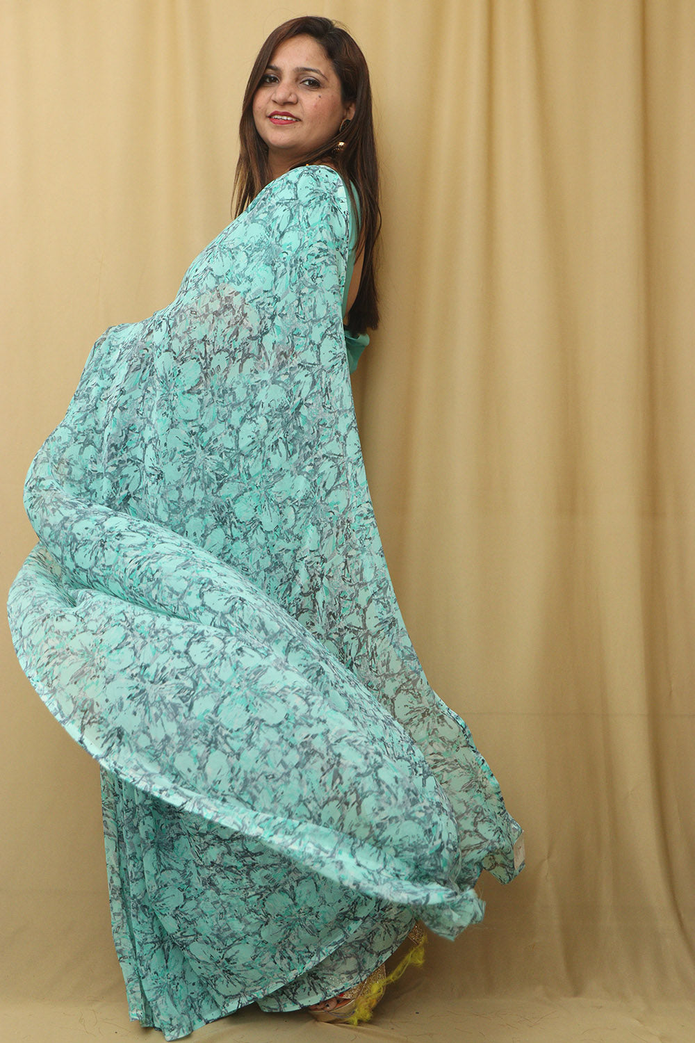 Stunning Blue Digital Printed Georgette Saree With Plain Silk Blouse Piece Fabric - Luxurion World