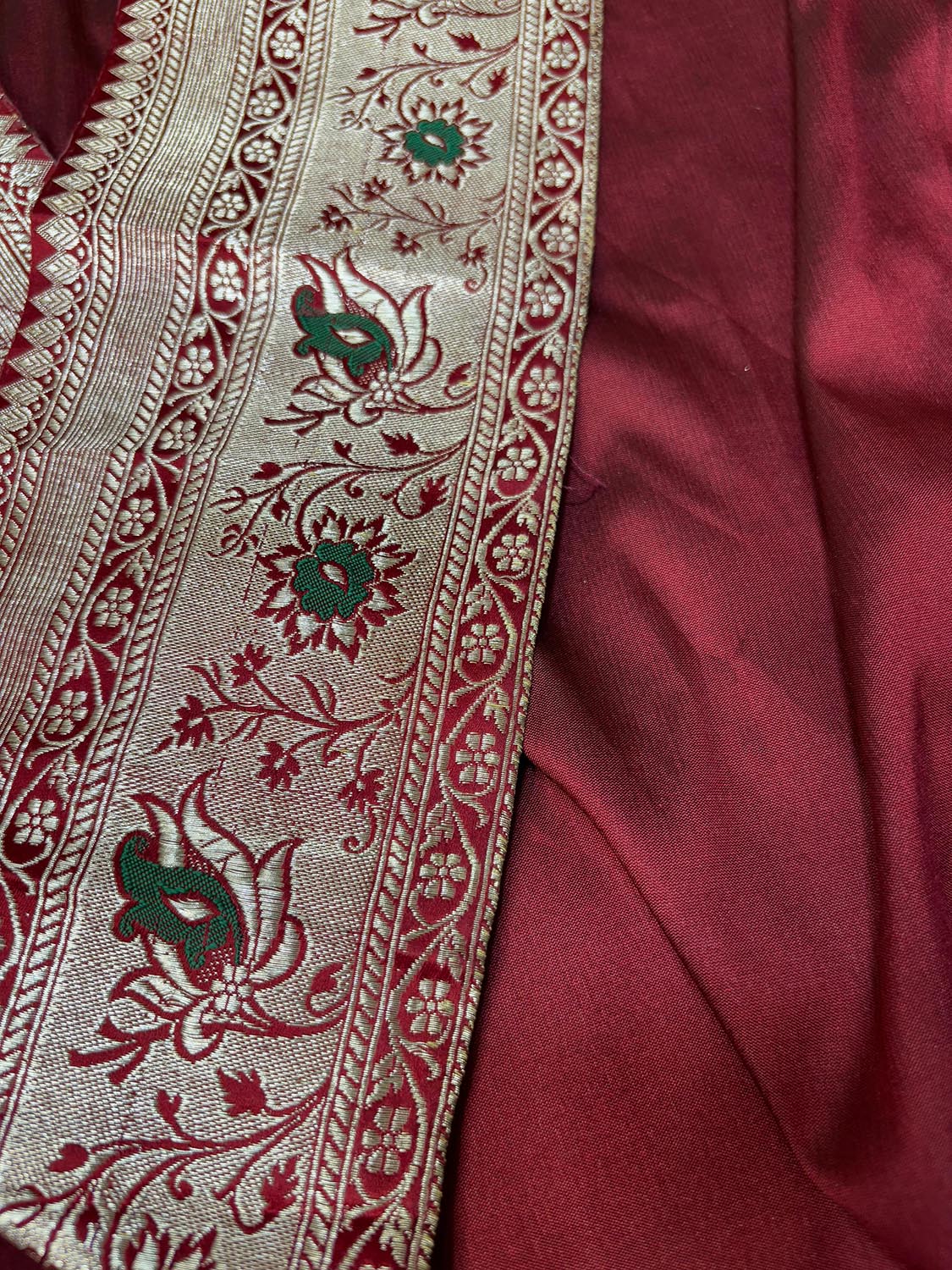 Maroon Plain Soft Silk Unstitched Kurti Fabric With Vintage Banarasi Border - Luxurion World