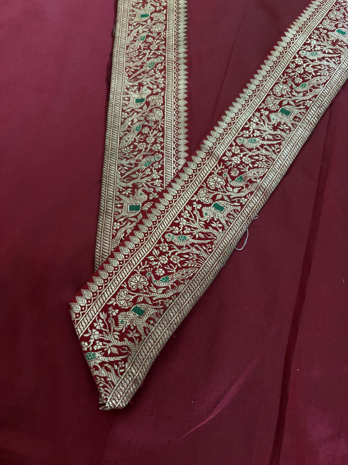 Maroon Plain Soft Silk Unstitched Kurti Fabric With Maroon Banarasi Handloom Vintage Pure Silk Border - Luxurion World