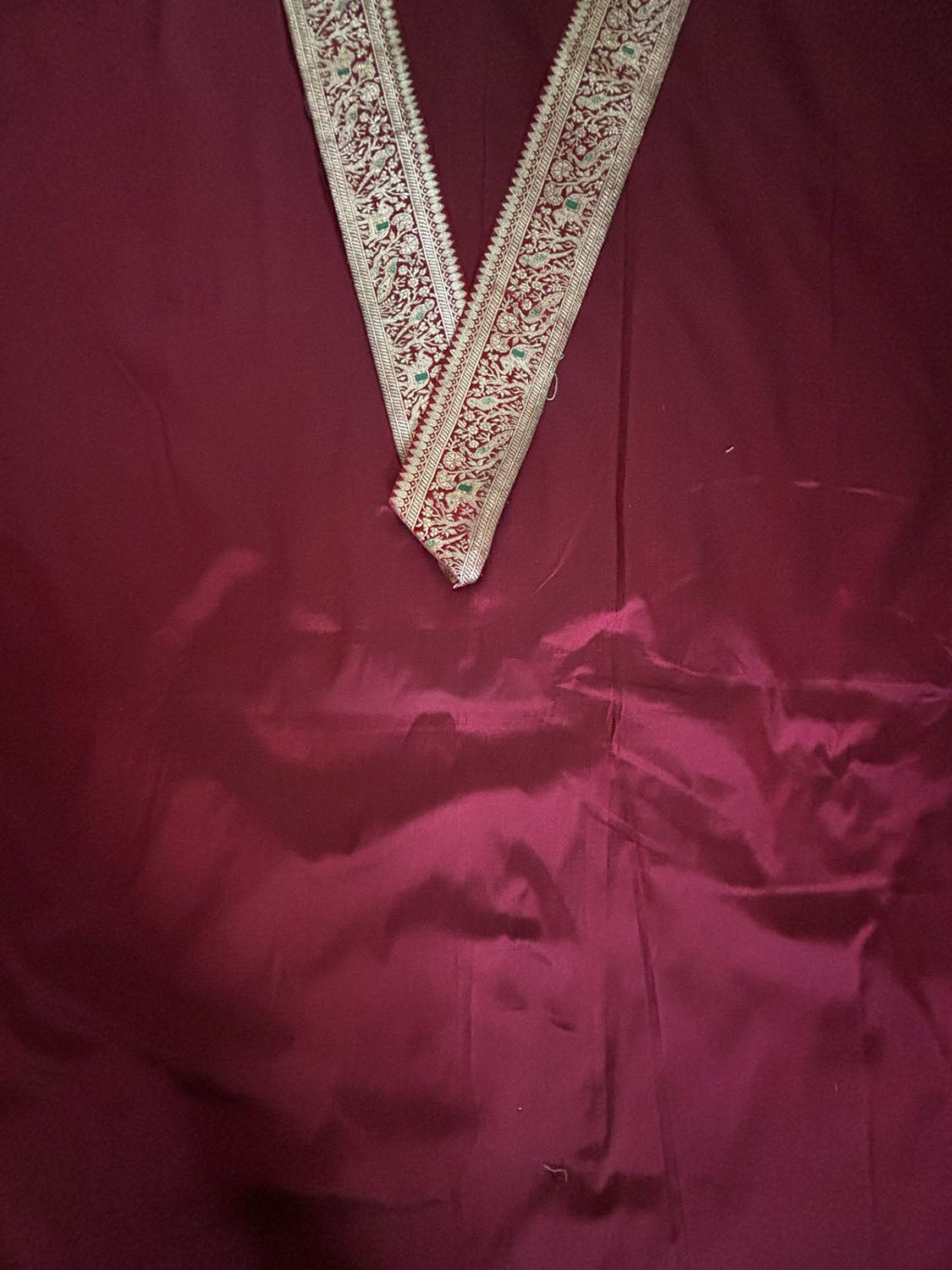 Maroon Plain Soft Silk Unstitched Kurti Fabric With Maroon Banarasi Handloom Vintage Pure Silk Border - Luxurion World