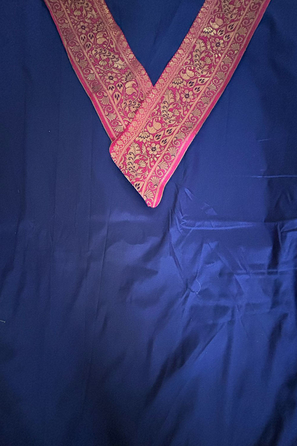 Blue Plain Soft Silk Unstitched Kurti Fabric With Pink Banarasi Handloom Vintage Pure Silk Border - Luxurion World