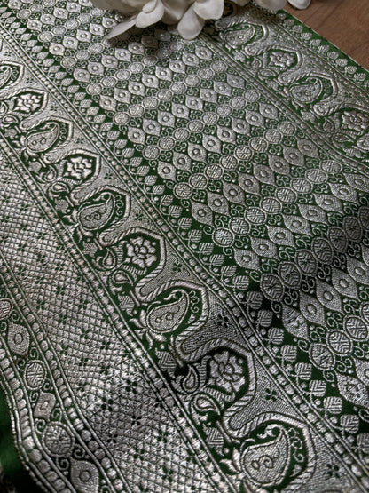 Green Banarasi Handloom Vintage Pure Silk Border ( 1 Mtr ) - Luxurion World