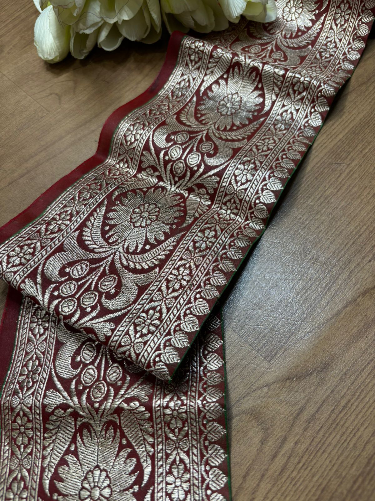 Maroon Banarasi Handloom Vintage Pure Silk Border ( 0.75 Mtr ) - Luxurion World