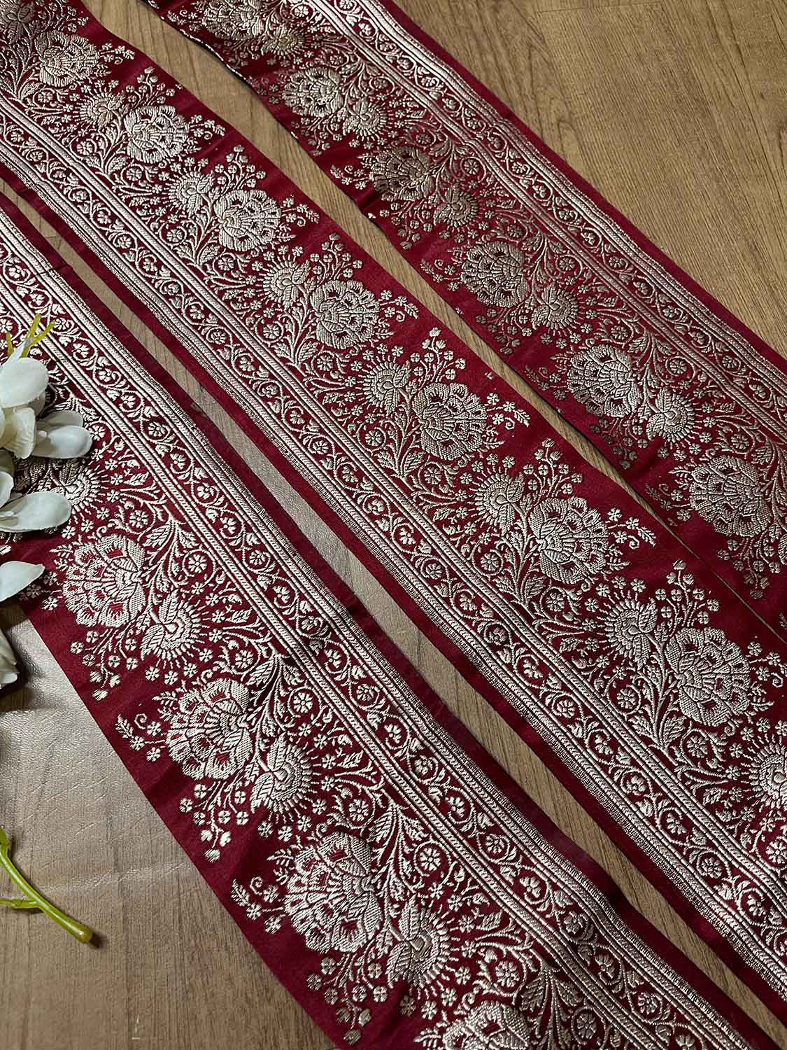 Red Banarasi Handloom Vintage Pure Silk Border ( 1 Mtr ) - Luxurion World