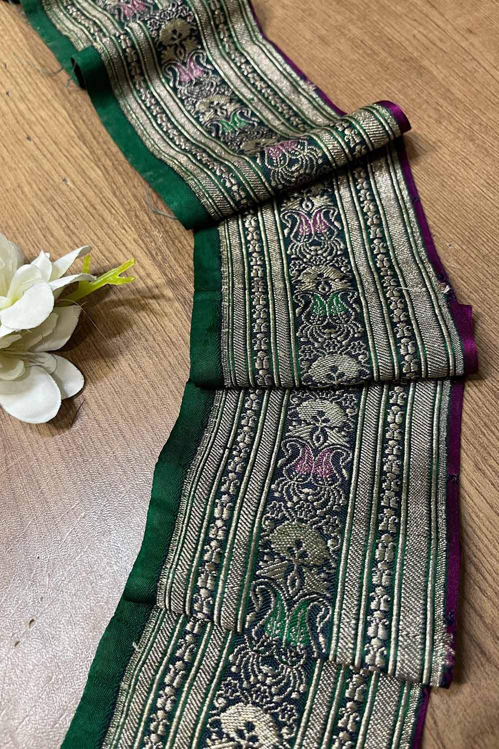 Green Banarasi Handloom Vintage Pure Silk Border ( 1 Mtr ) - Luxurion World