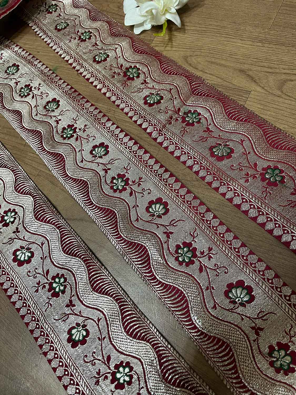 Maroon Banarasi Handloom Vintage Pure Silk Border ( 1 Mtr ) - Luxurion World