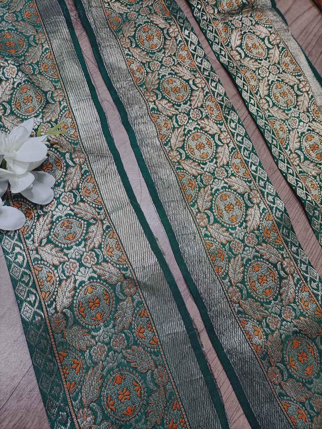 Green Banarasi Handloom Vintage Pure Silk Border ( 1 Mtr ) - Luxurion World