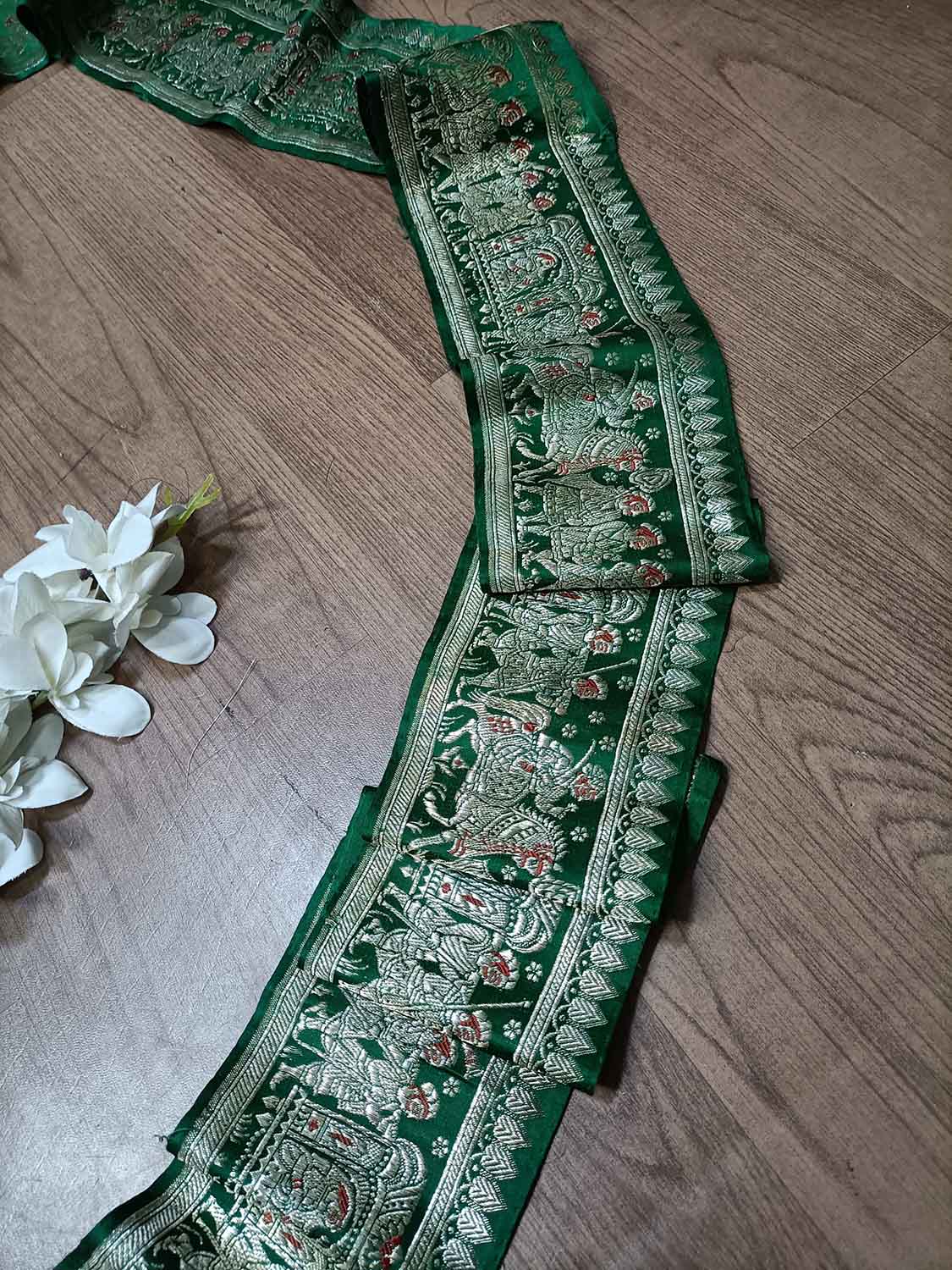Green Banarasi Handloom Vintage Pure Silk Border ( 1 Mtr ) - Luxurion World