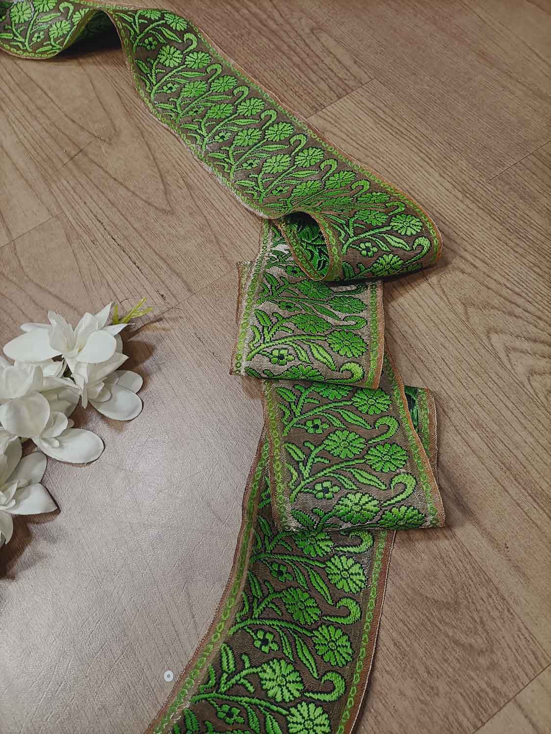 Green Banarasi Handloom Vintage Pure Silk Border ( 1 Mtr ) - Luxurion World