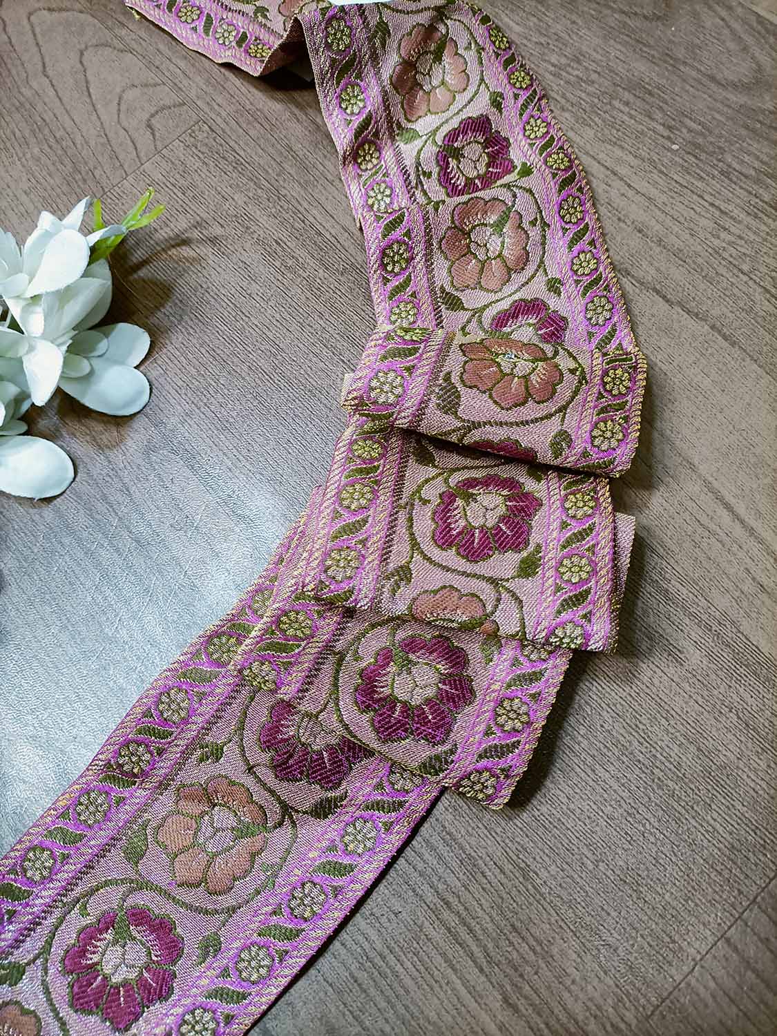 Pink Banarasi Handloom Vintage Pure Silk Border ( 0.75 Mtr ) - Luxurion World