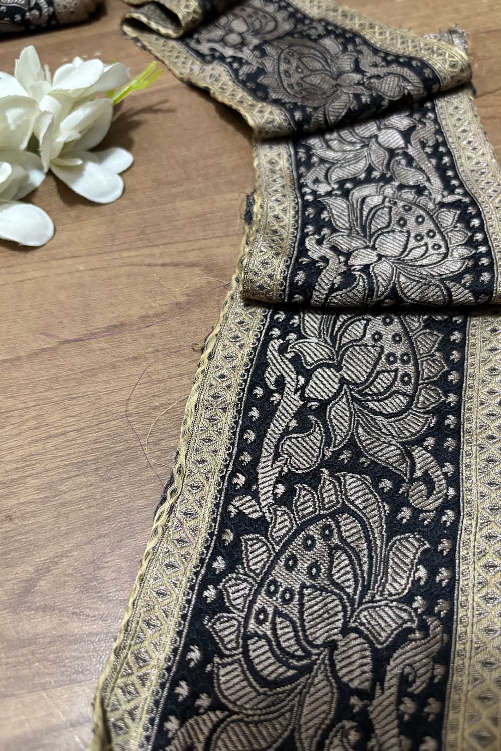 Black Banarasi Handloom Vintage Pure Silk Border ( 1 Mtr ) - Luxurion World