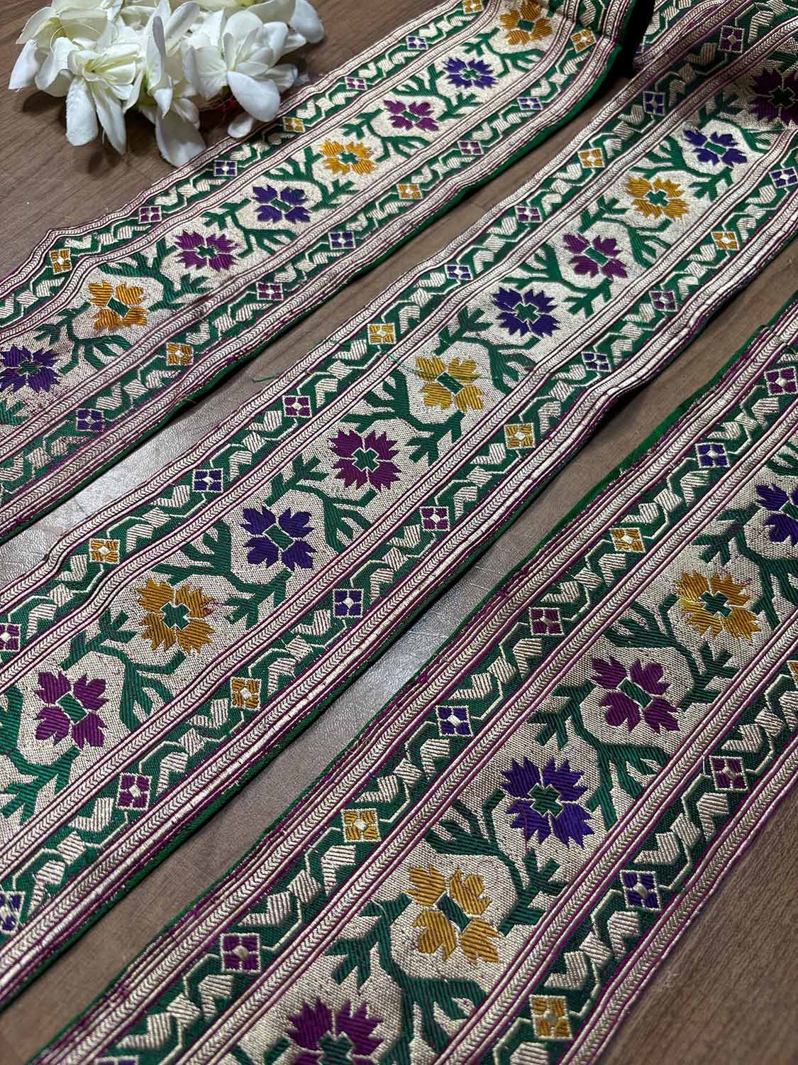 Multicolor Banarasi Handloom Vintage Pure Silk Border ( 1 Mtr ) - Luxurion World