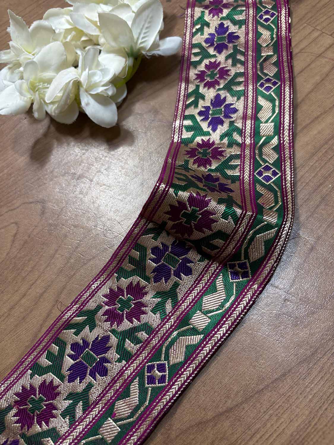 Multicolor Banarasi Handloom Vintage Pure Silk Border ( 0.75 Mtr ) - Luxurion World