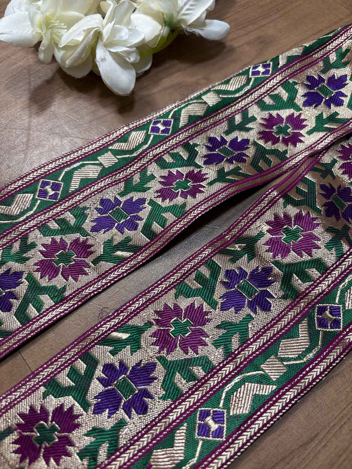 Multicolor Banarasi Handloom Vintage Pure Silk Border ( 0.75 Mtr ) - Luxurion World