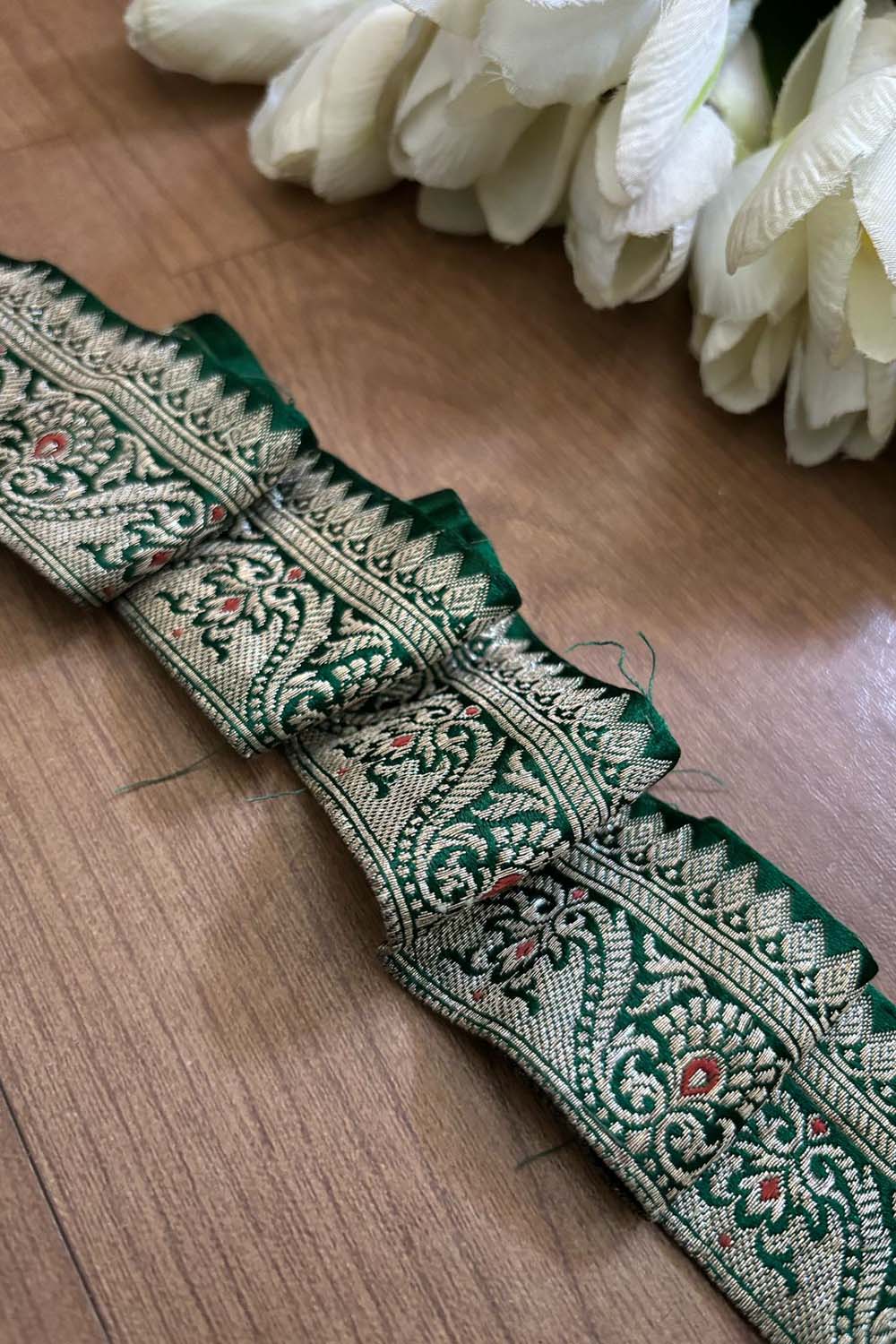 Green Banarasi Handloom Vintage Pure Silk Border ( 1 Mtr ) - Luxurion World