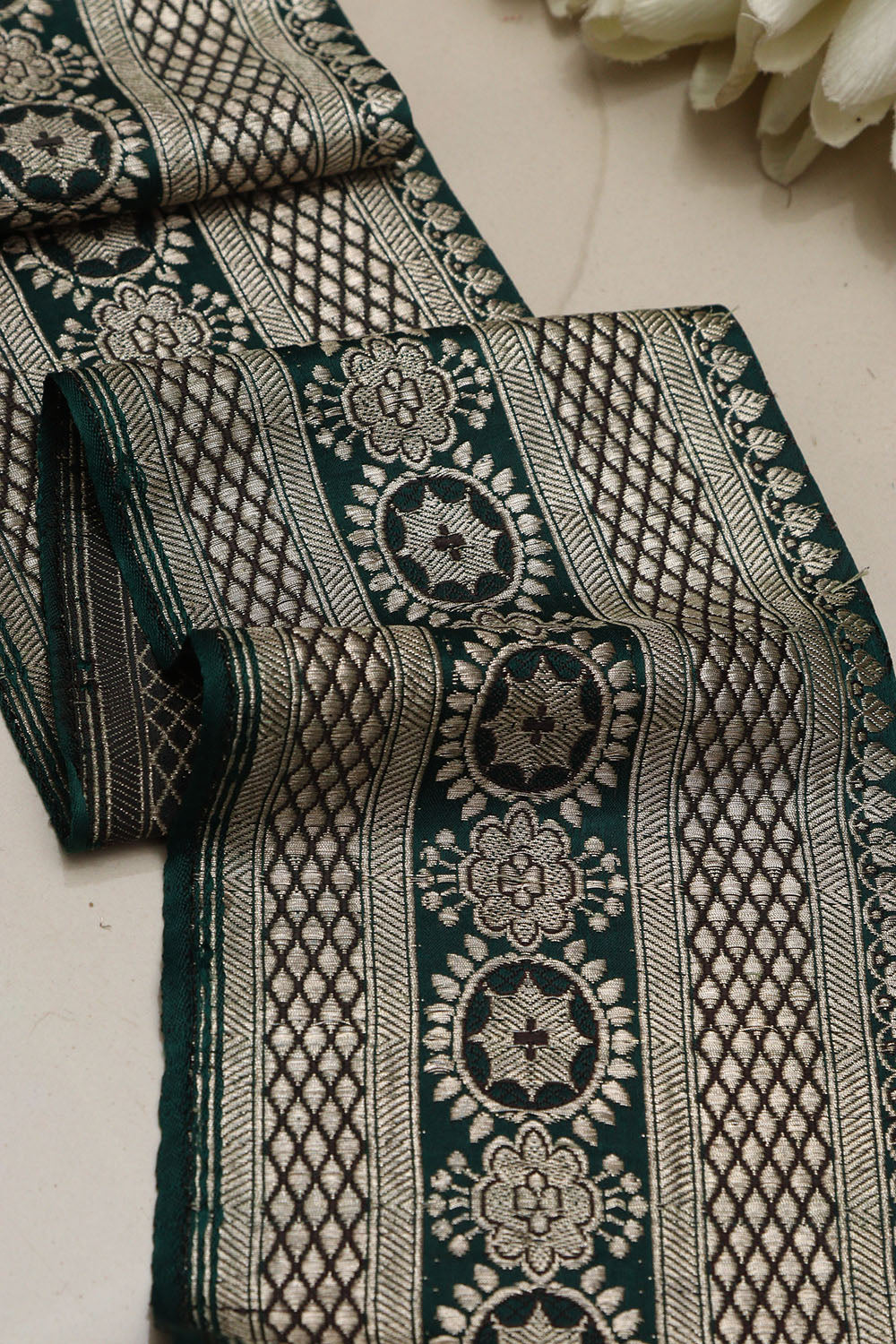 Green Banarasi Handloom Vintage Pure Silk Border ( 1 Mtr ) - Luxurion World