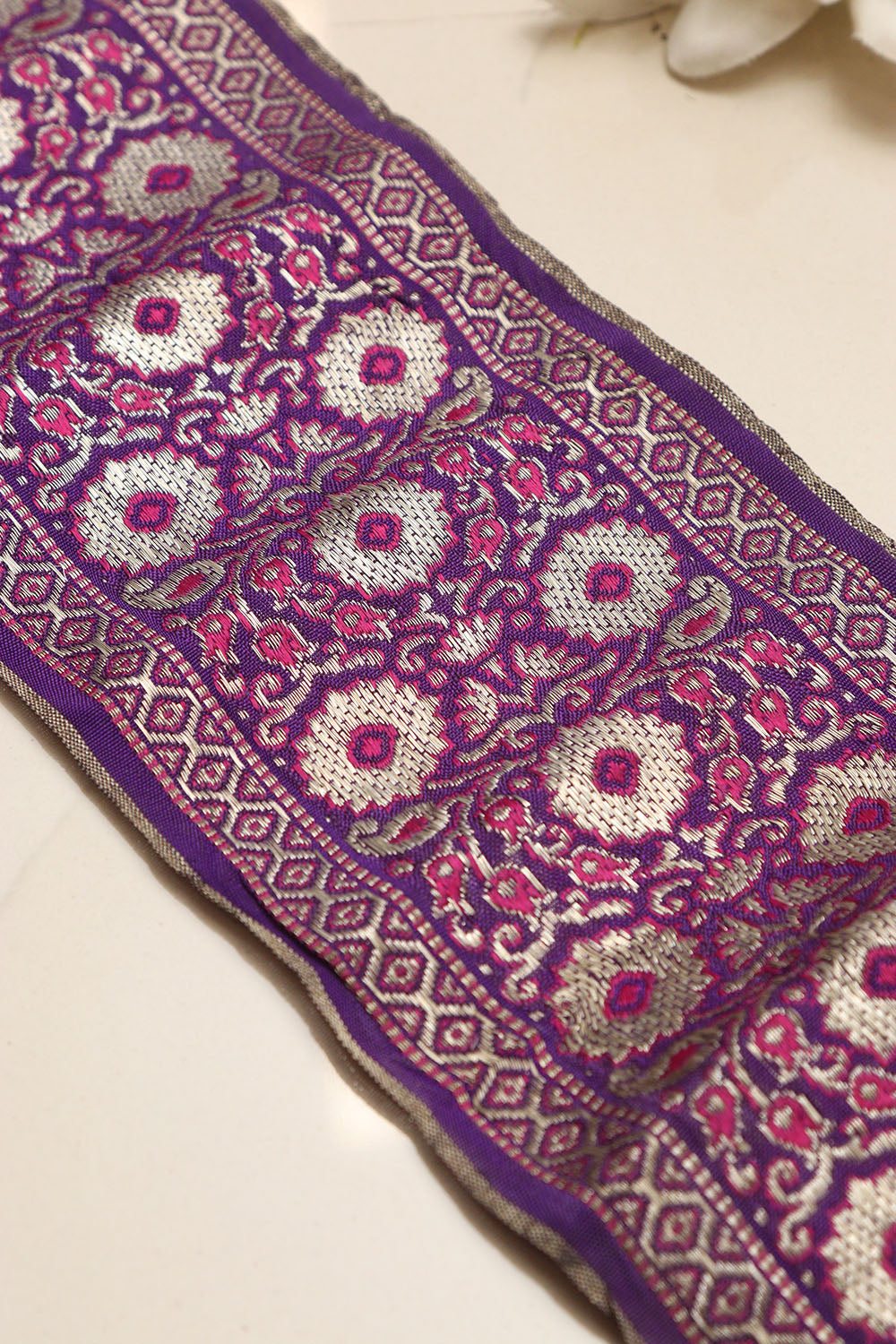 Exquisite Purple Banarasi Handloom Vintage Pure Silk Border Lace ( 1 Mtr ) - Luxurion World