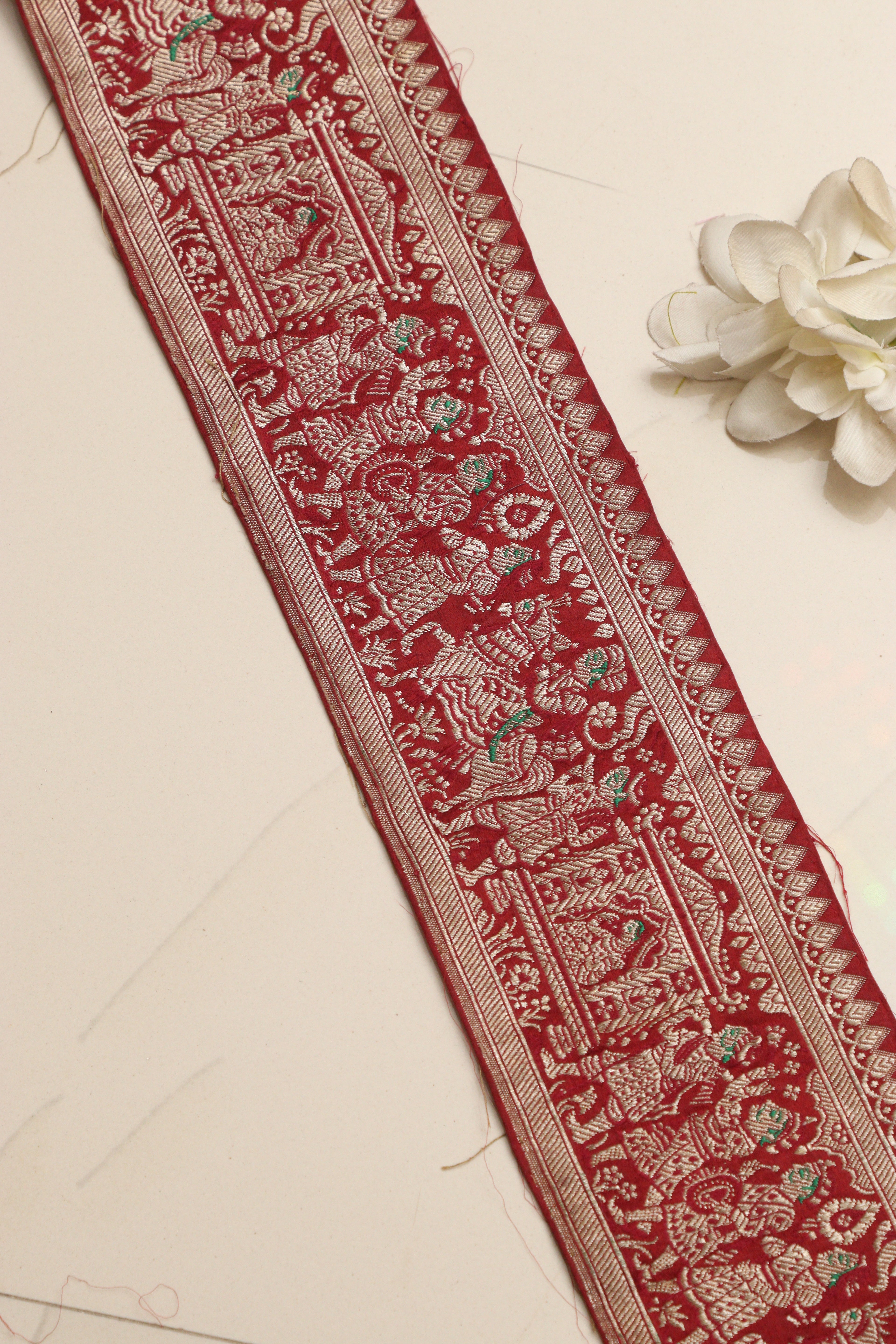 Red Banarasi Handloom Vintage Pure Silk Border Lace ( 1 Mtr ) - Luxurion World