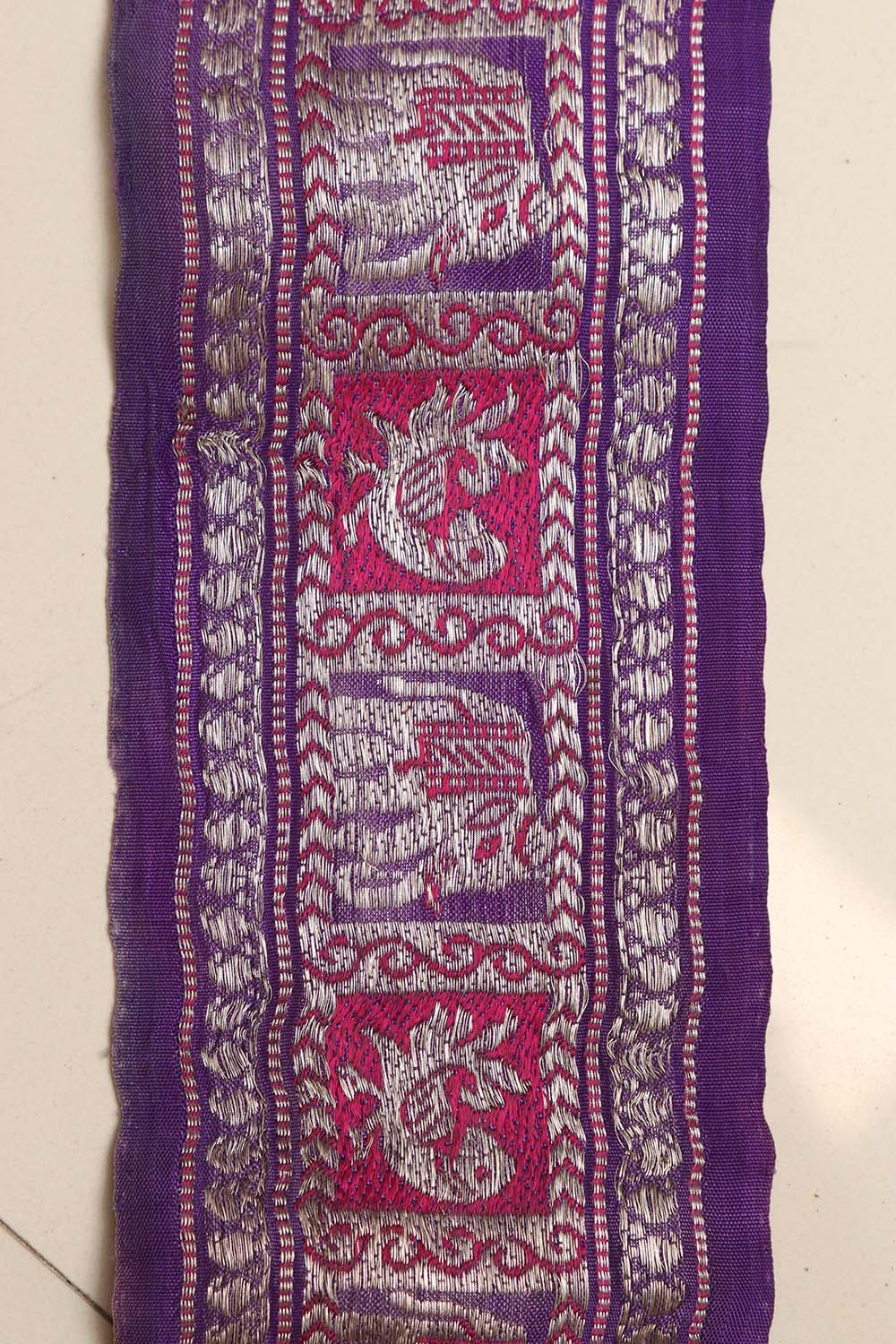 Exquisite Purple Banarasi Handloom Vintage Pure Silk Border Lace ( 1 Mtr ) - Luxurion World