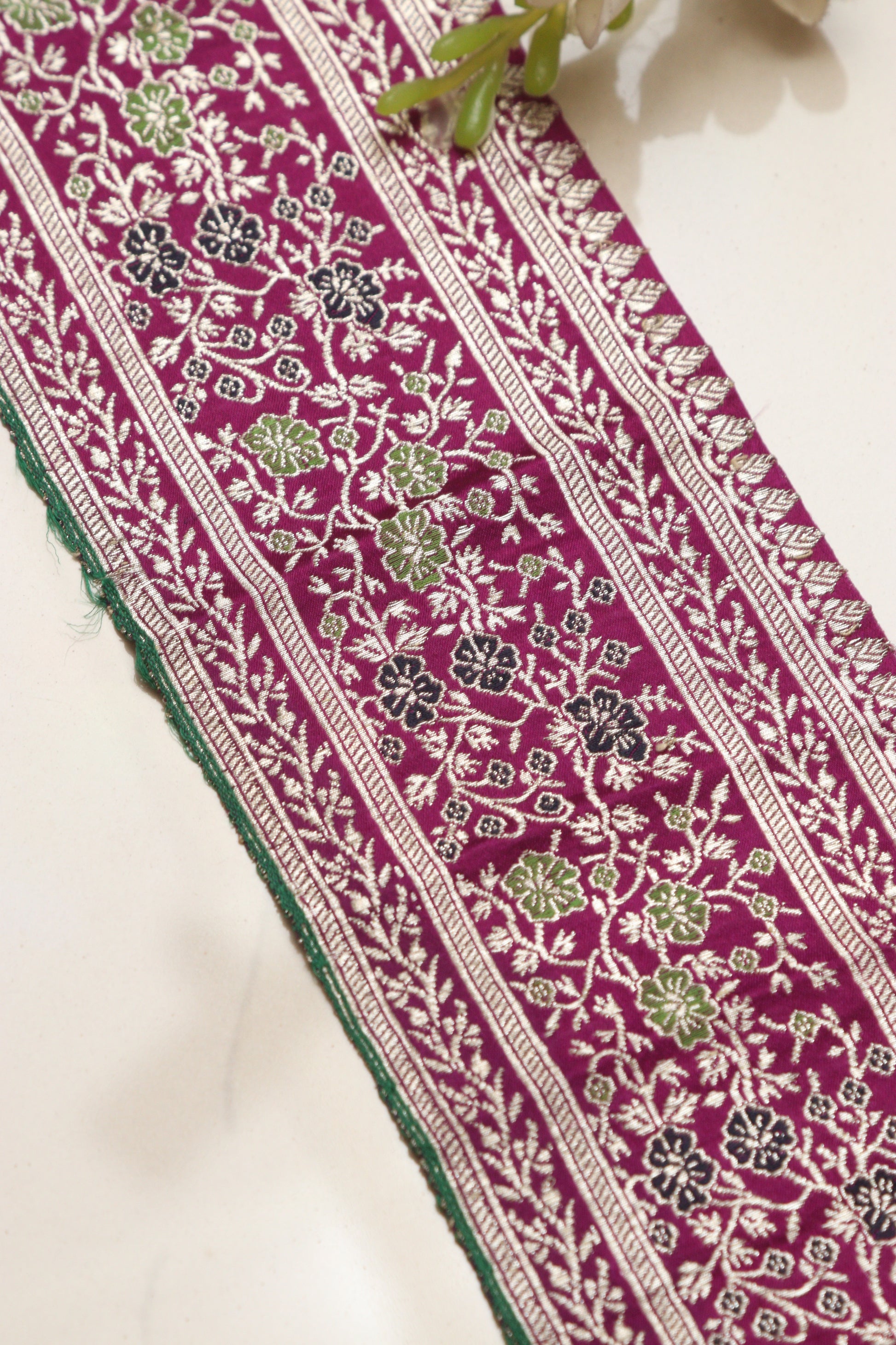 Exquisite Purple Banarasi Handloom Vintage Pure Silk Border Lace ( 1 Mtr ) - Luxurion World