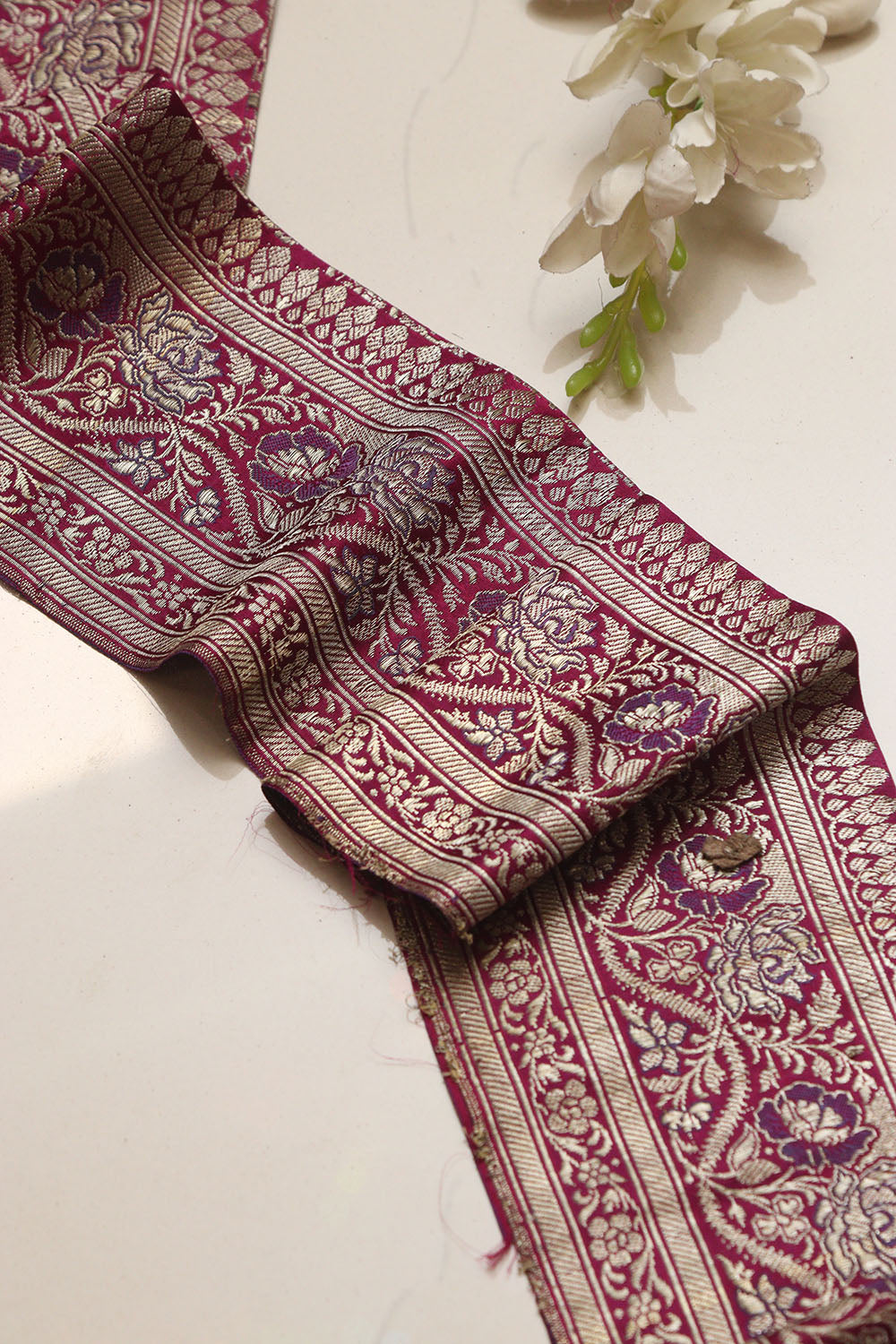 Pink Banarasi Handloom Vintage Pure Silk Border Lace ( 1 Mtr ) - Luxurion World