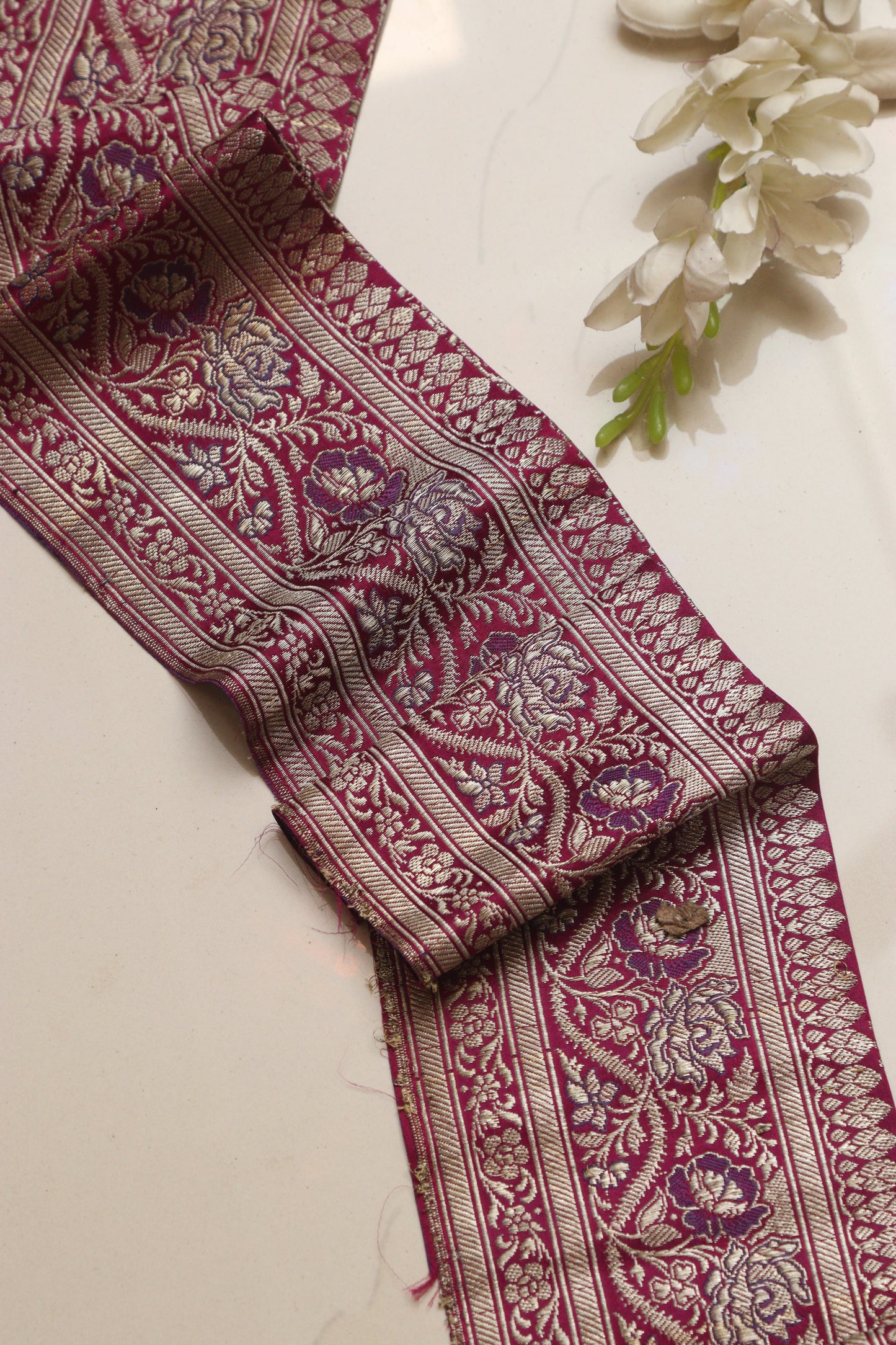 Pink Banarasi Handloom Vintage Pure Silk Border Lace ( 1 Mtr ) - Luxurion World