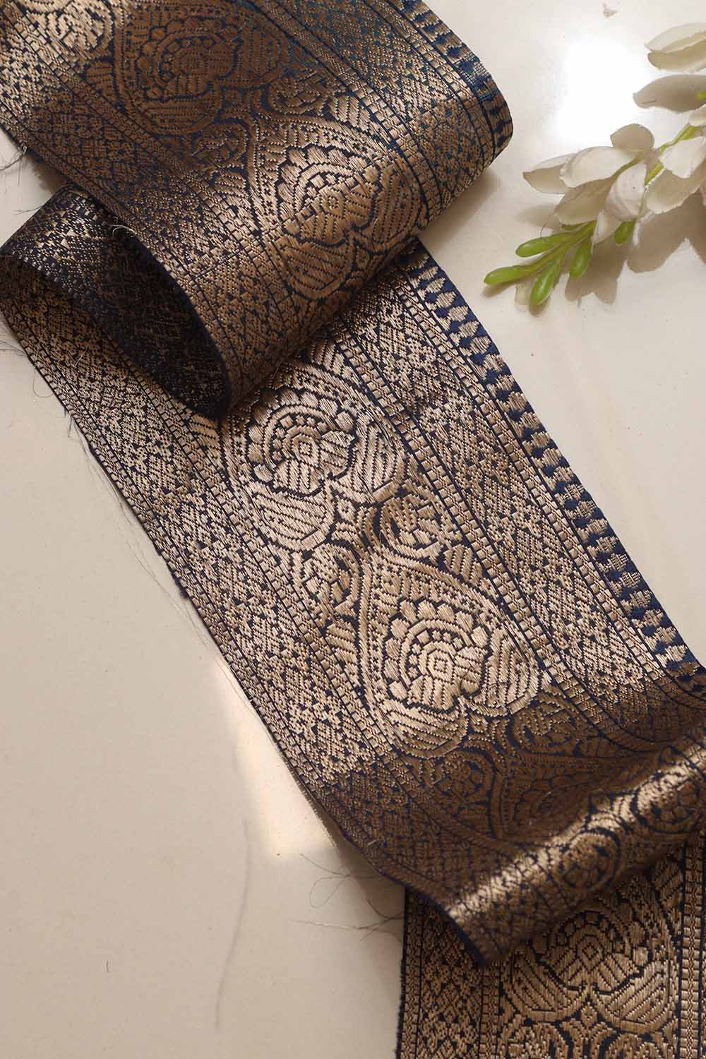 Blue Banarasi Handloom Vintage Pure Silk Border Lace ( 1 Mtr ) - Luxurion World