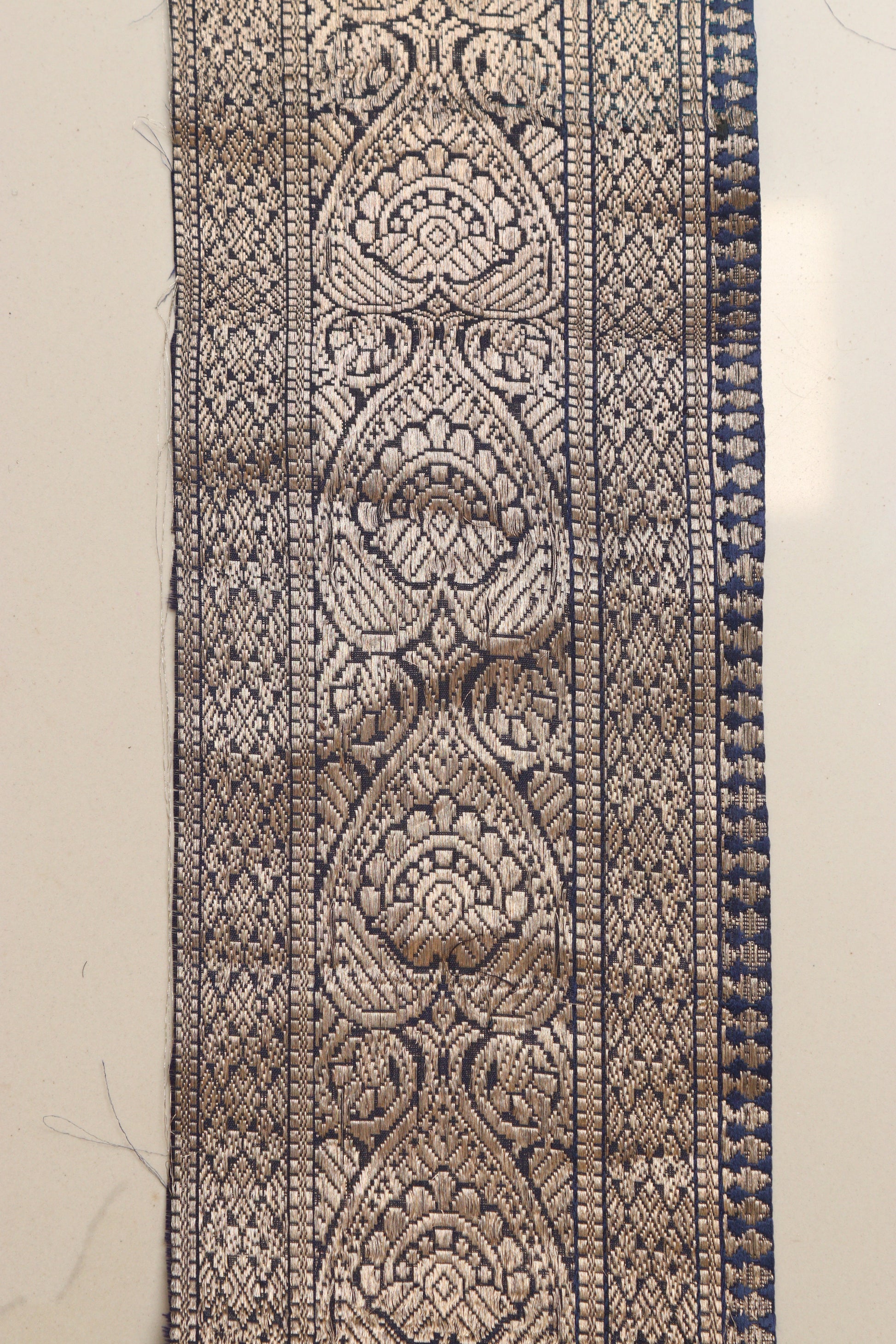 Blue Banarasi Handloom Vintage Pure Silk Border Lace ( 1 Mtr ) - Luxurion World