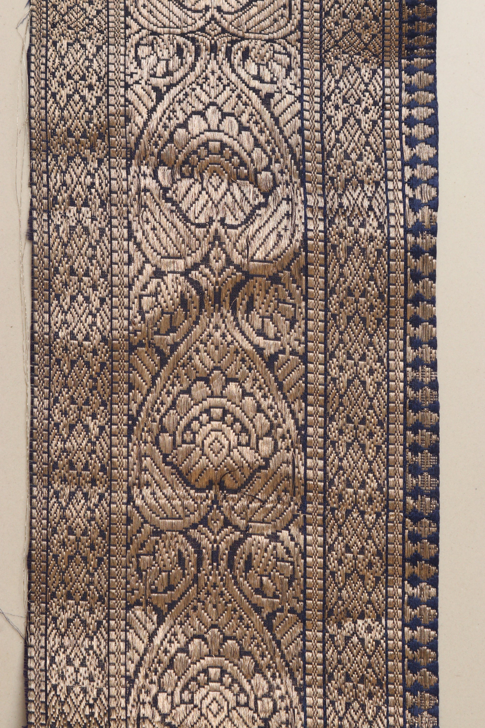 Blue Banarasi Handloom Vintage Pure Silk Border Lace ( 1 Mtr ) - Luxurion World