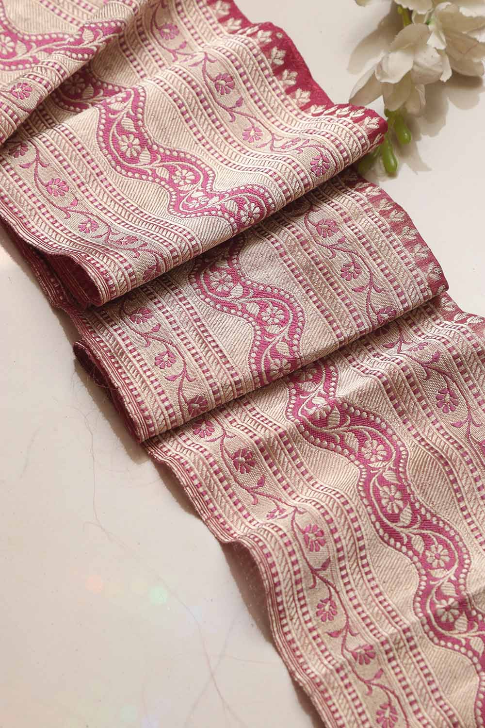 Pink Banarasi Handloom Vintage Pure Silk Border Lace ( 1 Mtr ) - Luxurion World
