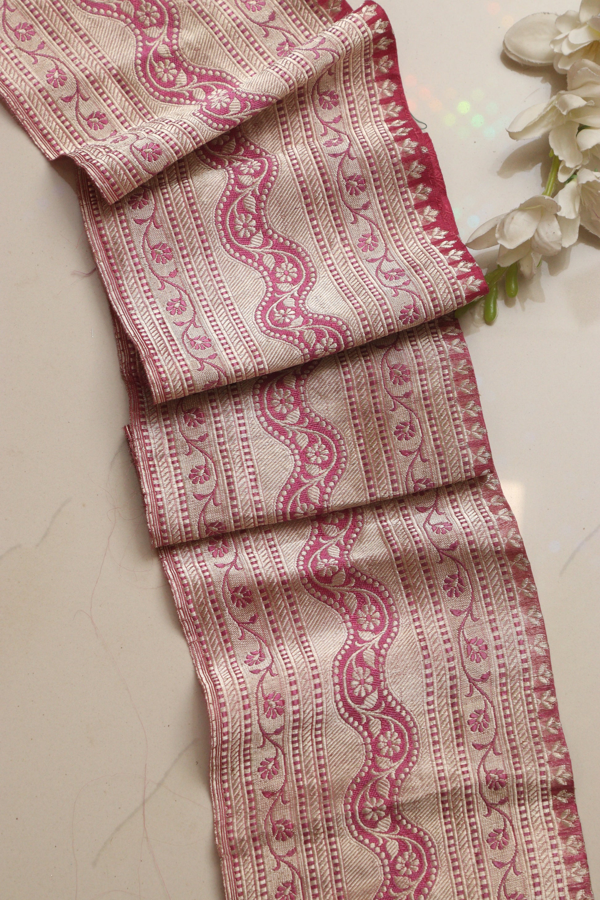 Pink Banarasi Handloom Vintage Pure Silk Border Lace ( 1 Mtr ) - Luxurion World