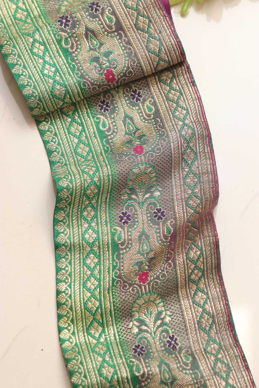 Green Banarasi Handloom Vintage Pure Silk Border Lace ( 1 Mtr ) - Luxurion World