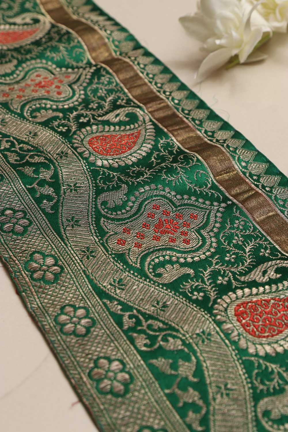 Green Banarasi Handloom Vintage Pure Silk Border Lace ( 1 Mtr ) - Luxurion World